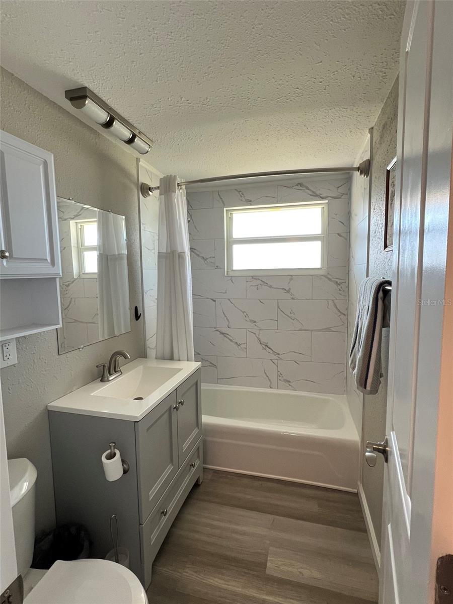 Image 11 of 20 For 2101 Arkansas Avenue