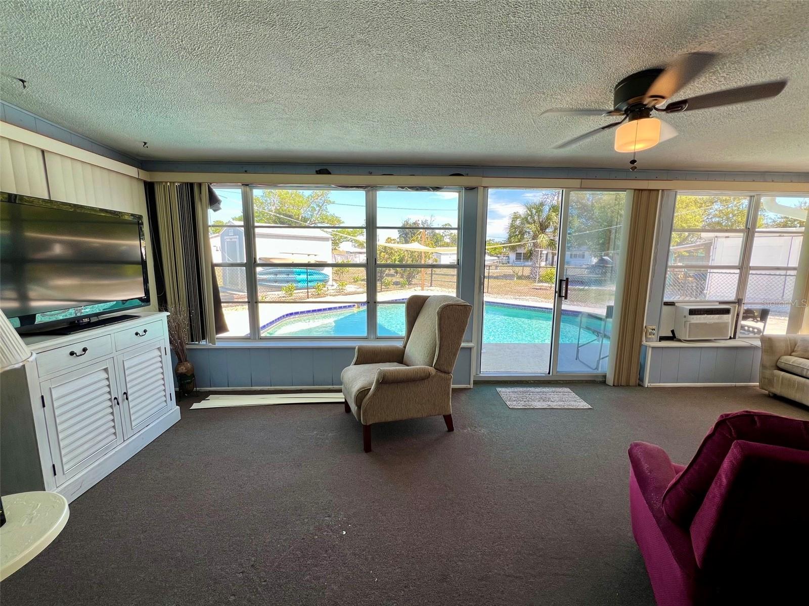 Image 4 of 20 For 2101 Arkansas Avenue