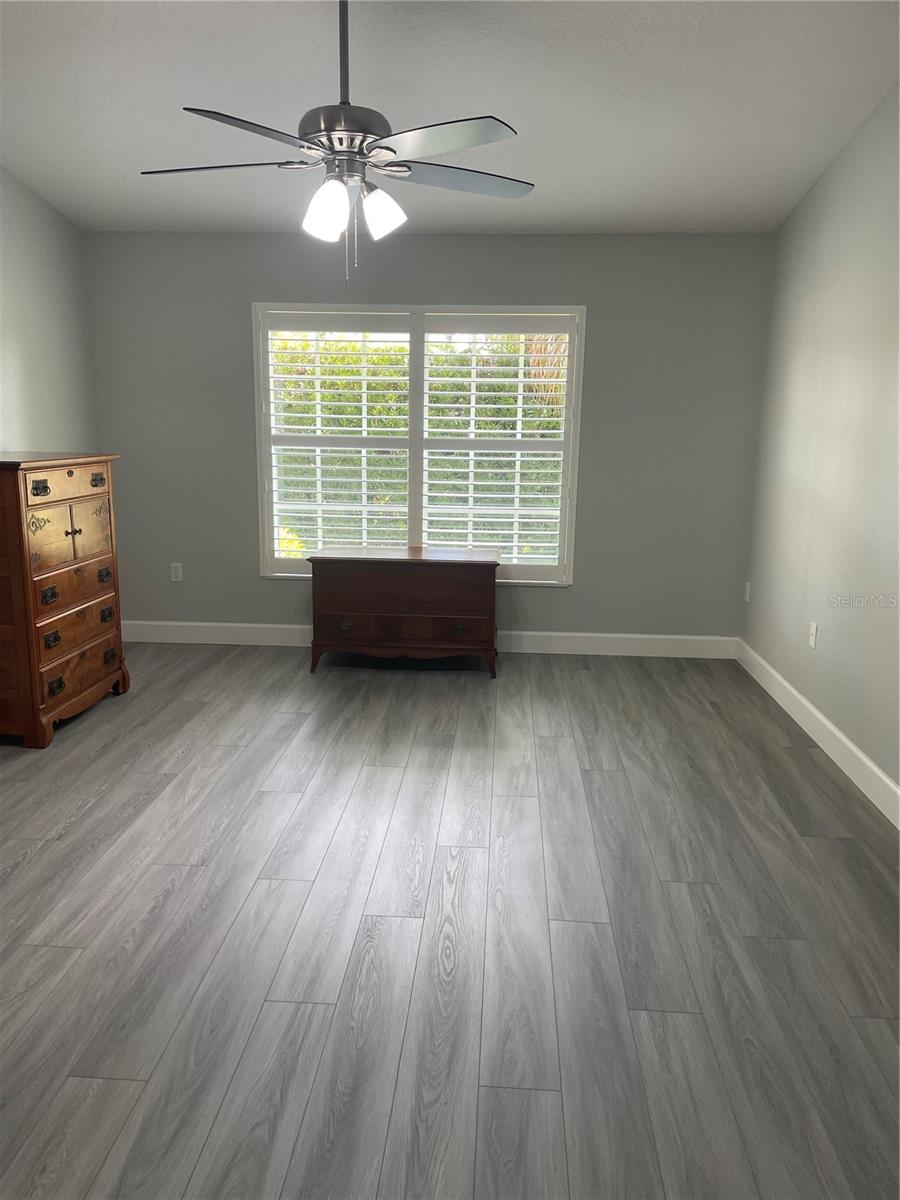 Image 6 of 13 For 7132 Melrose Place