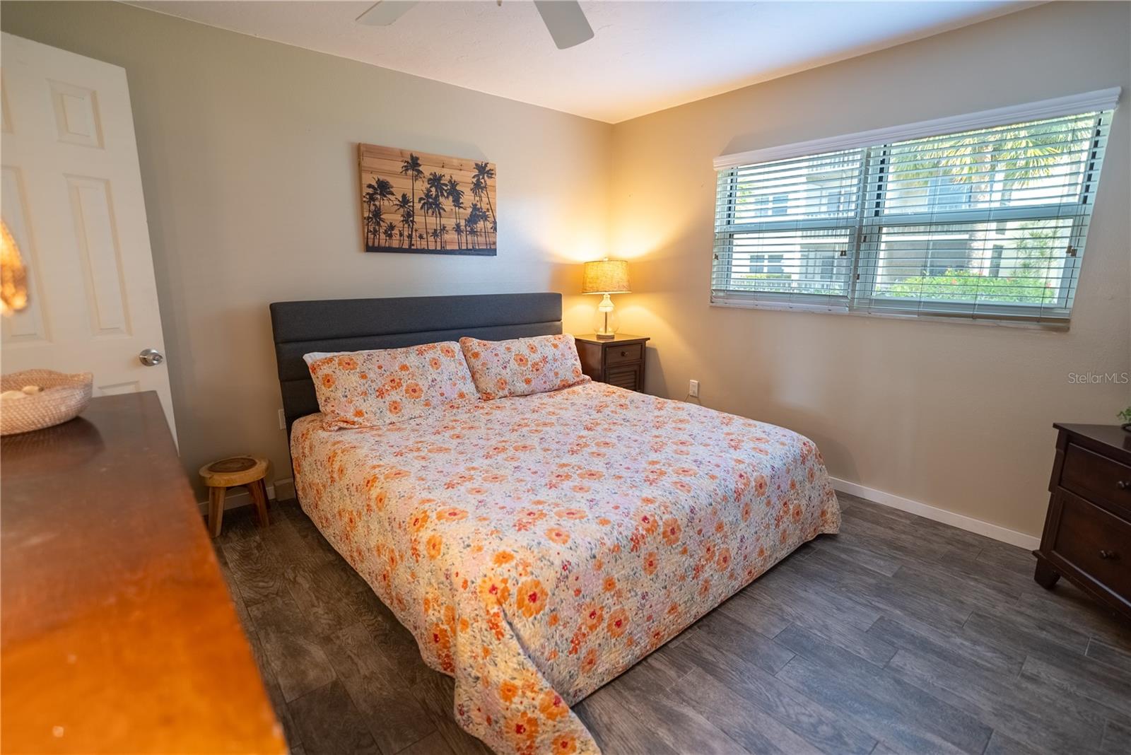 Listing photo id 8 for 925 Beach Road 107