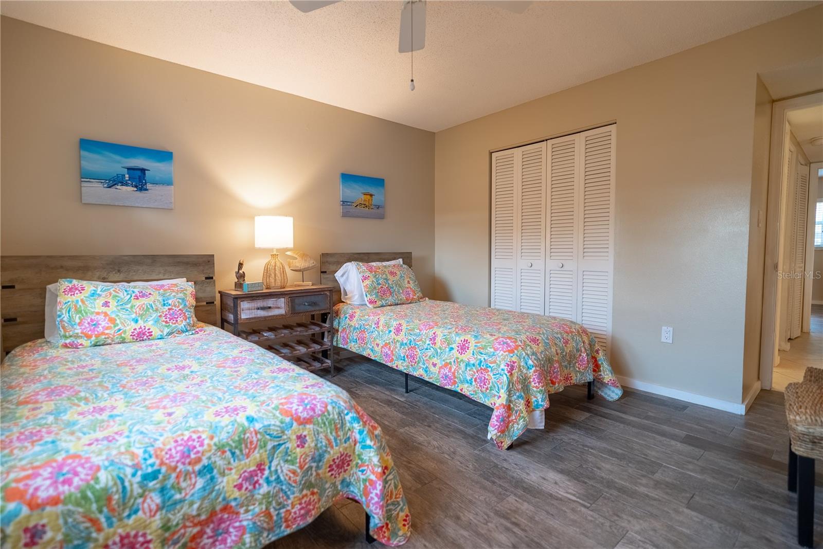 Listing photo id 16 for 925 Beach Road 107