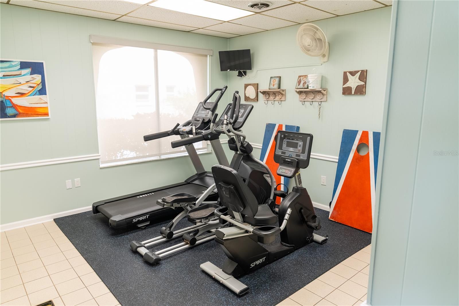 Listing photo id 21 for 925 Beach Road 107