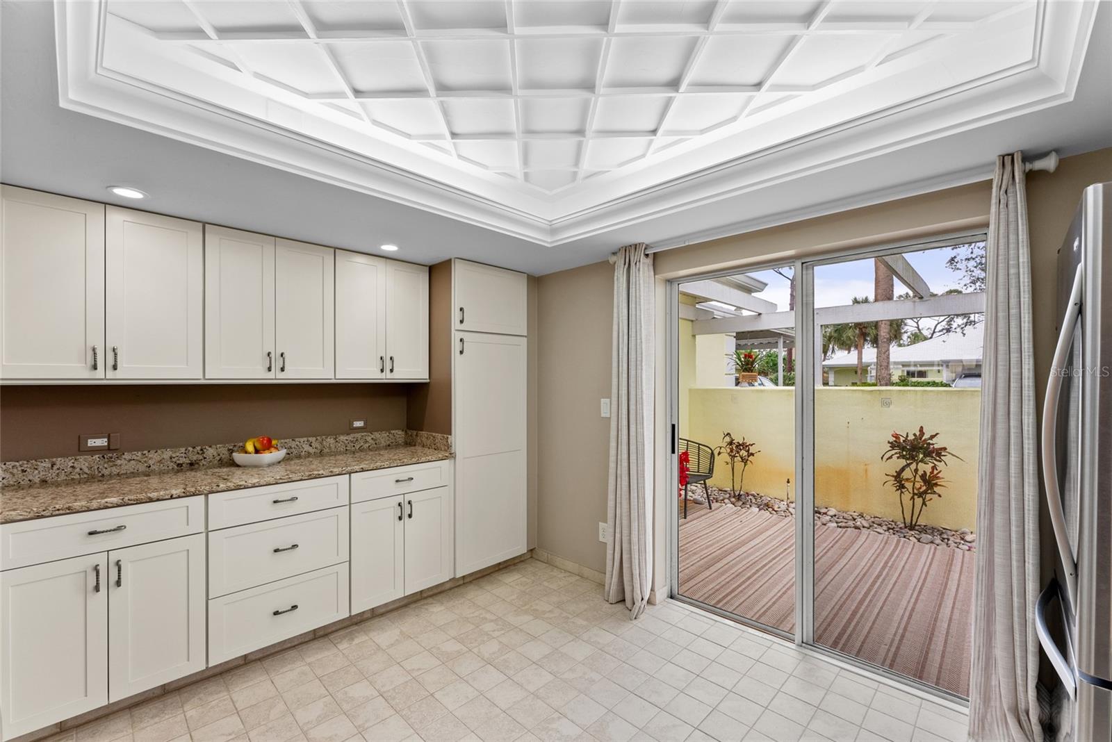Image 15 of 49 For 310 Wexford Terrace 164