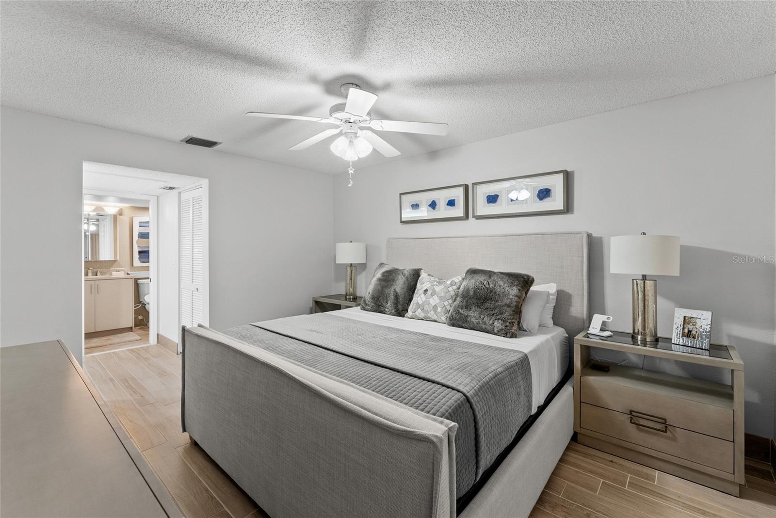 Image 31 of 49 For 310 Wexford Terrace 164