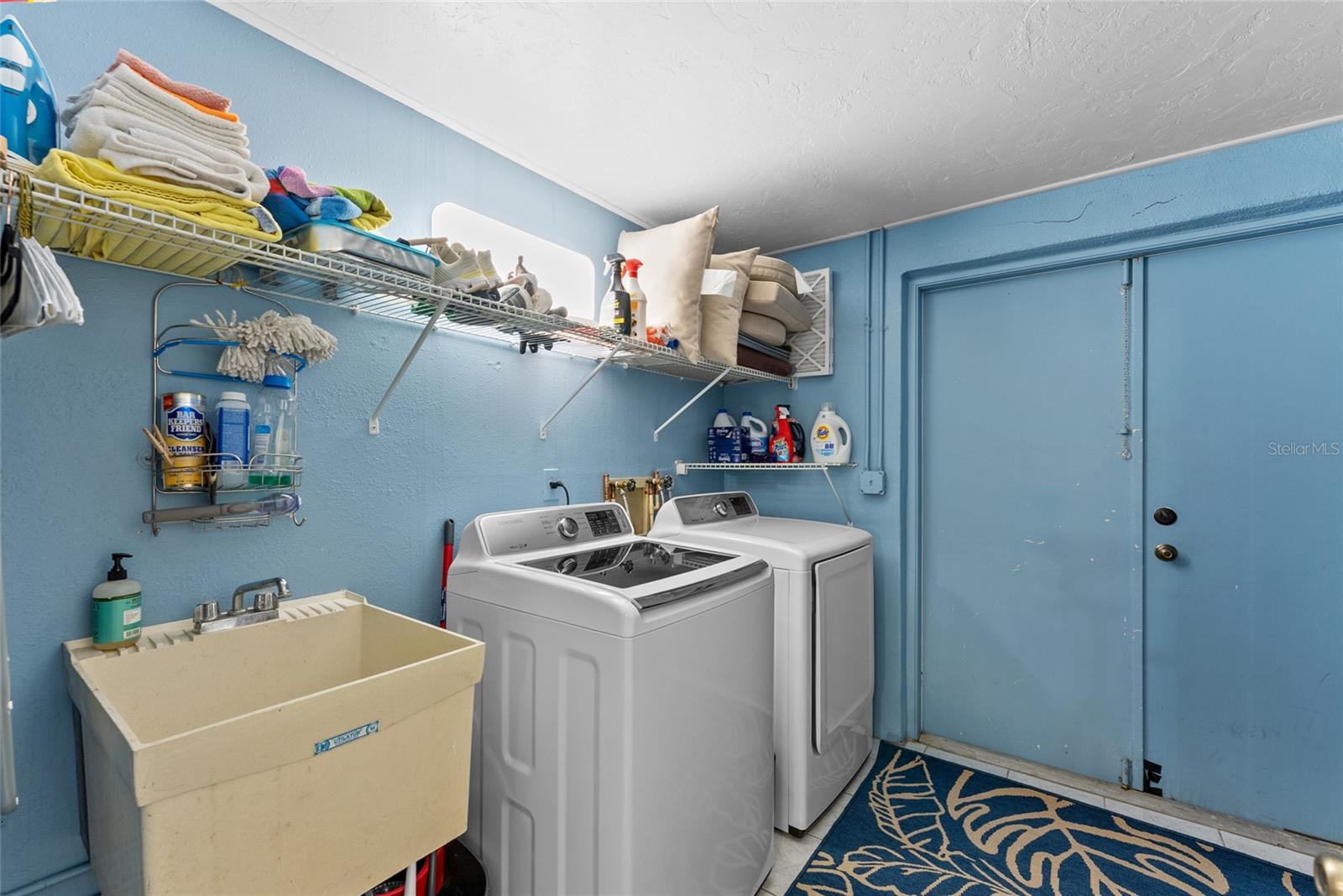 Image 39 of 49 For 310 Wexford Terrace 164
