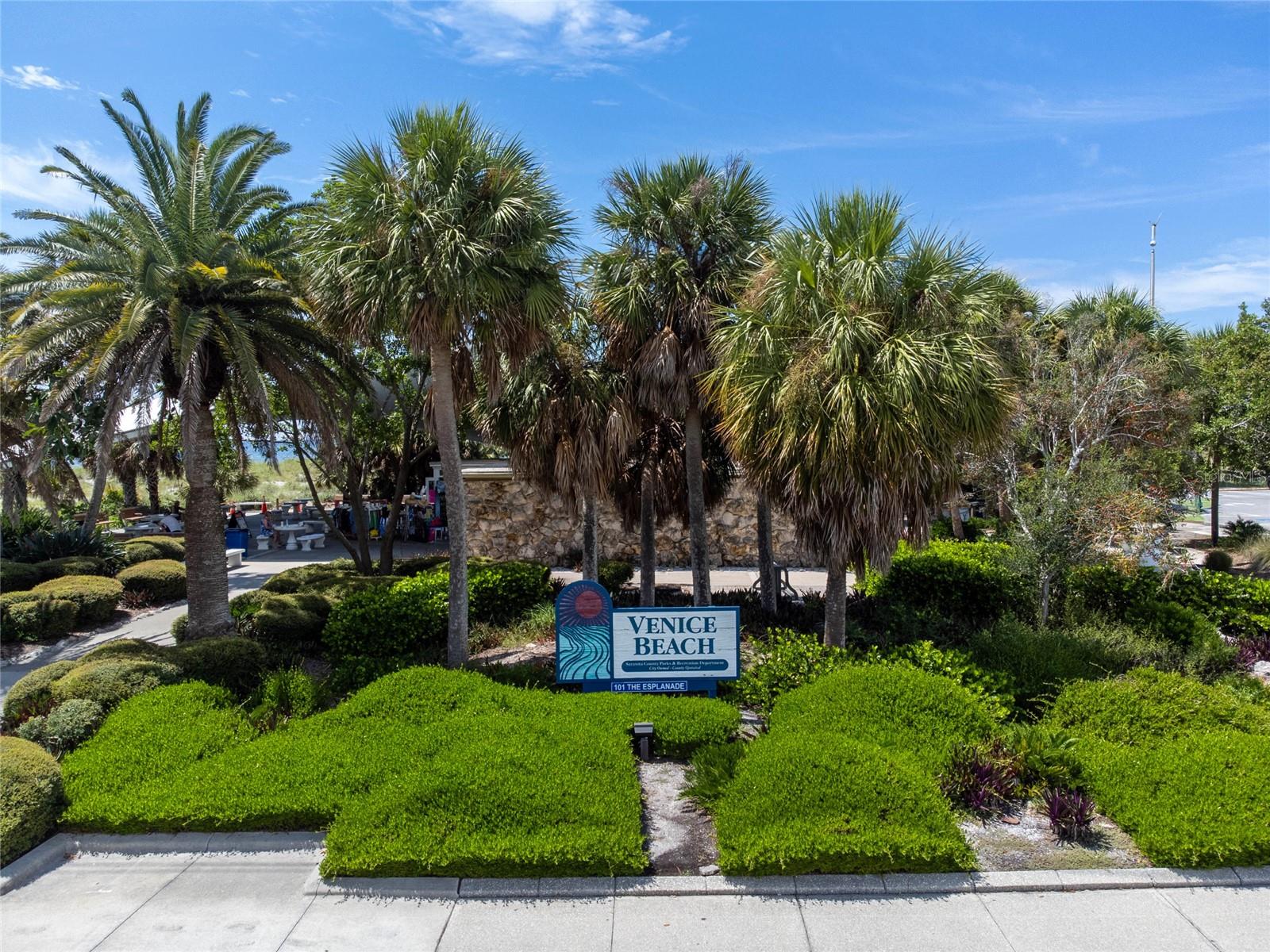 Image 48 of 49 For 310 Wexford Terrace 164