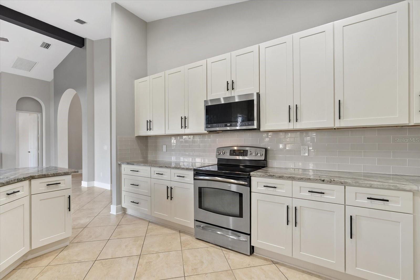 Image 11 of 46 For 6634 38th Street E