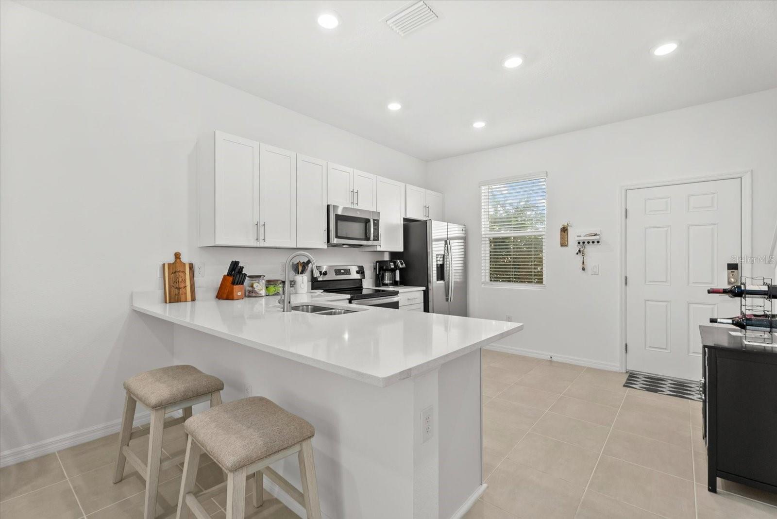 Image 11 of 50 For 8780 Daybreak Street