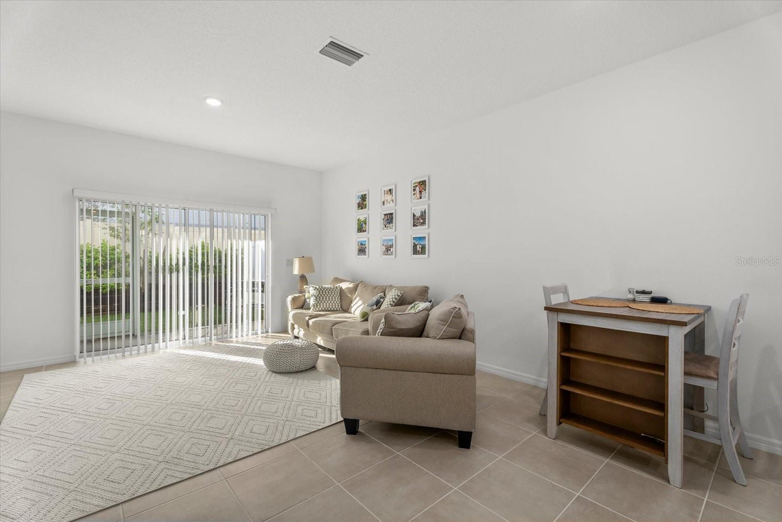 Image 14 of 50 For 8780 Daybreak Street