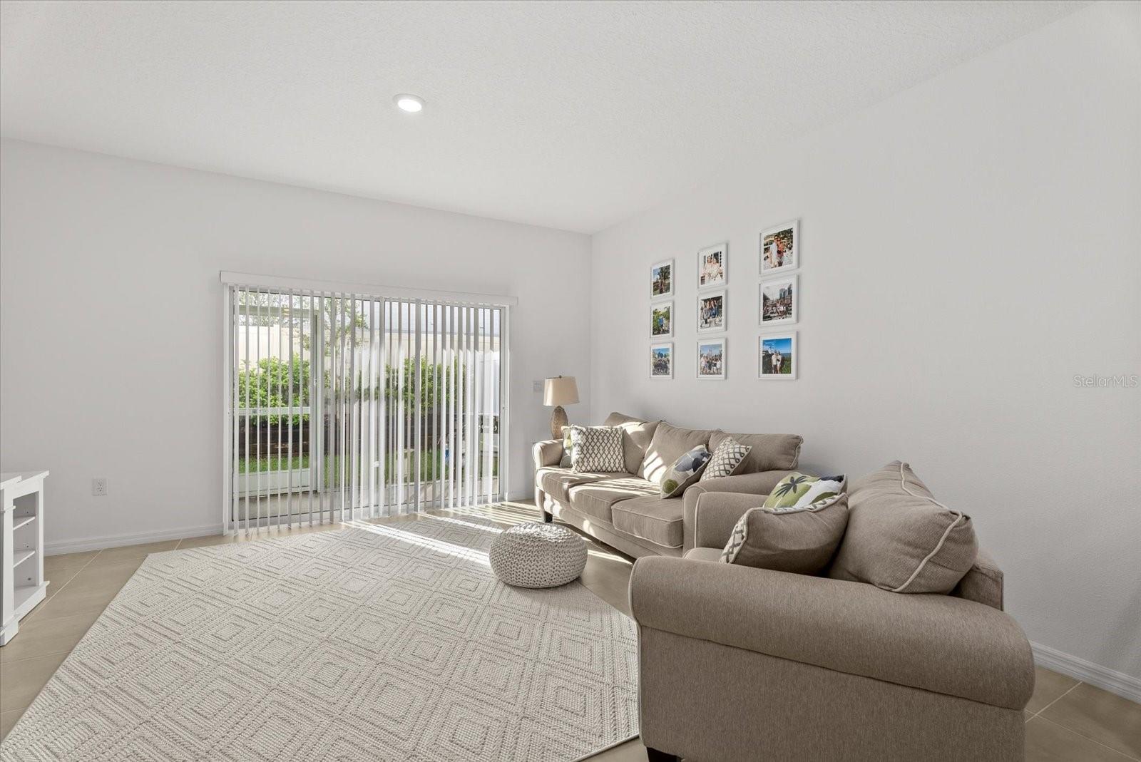 Image 15 of 50 For 8780 Daybreak Street