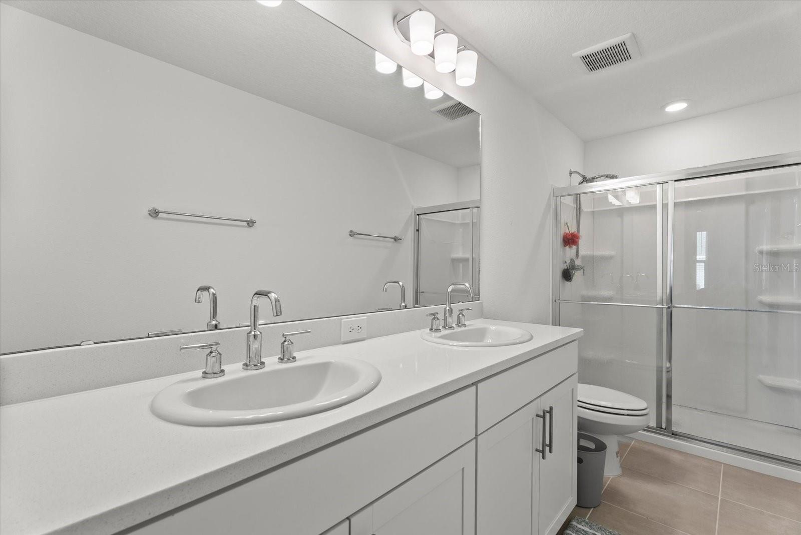 Image 21 of 50 For 8780 Daybreak Street