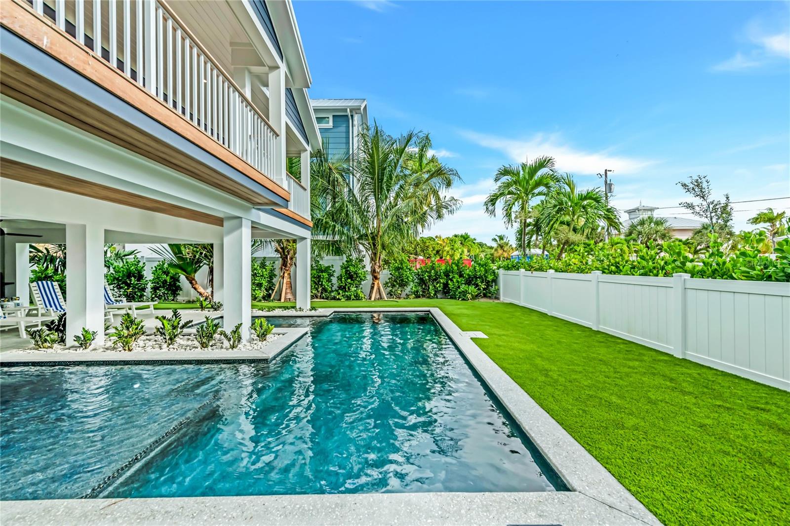 Image 5 of 28 For 2208 Avenue A