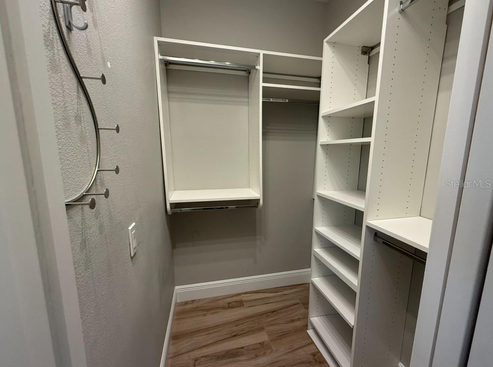 Image 10 of 33 For 6331 Yellow Wood Place 6331