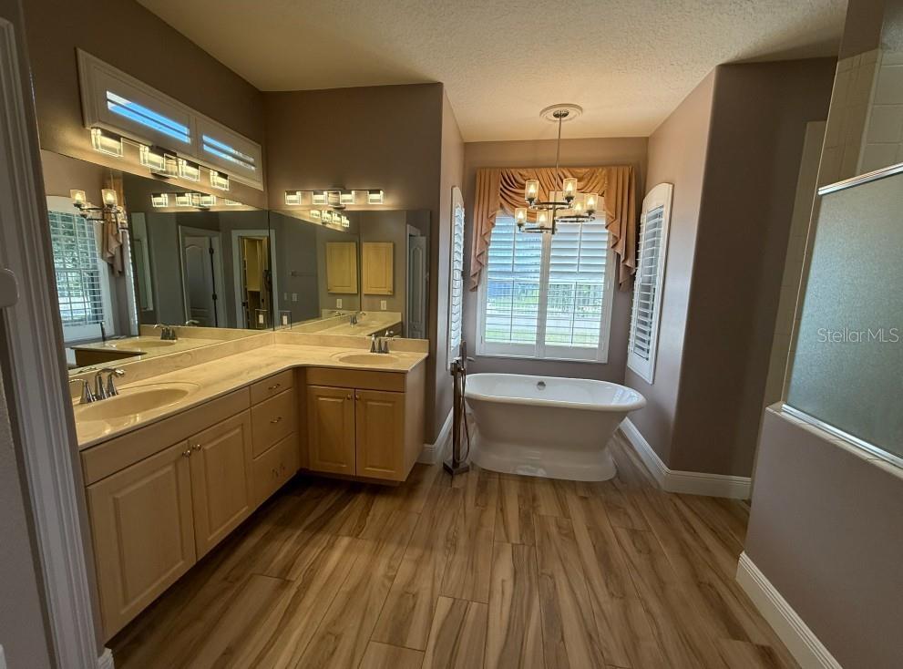 Image 12 of 33 For 6331 Yellow Wood Place 6331