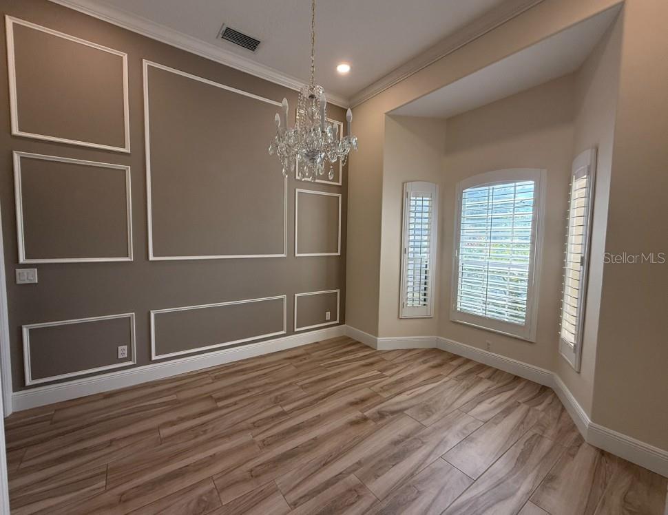 Image 7 of 33 For 6331 Yellow Wood Place 6331