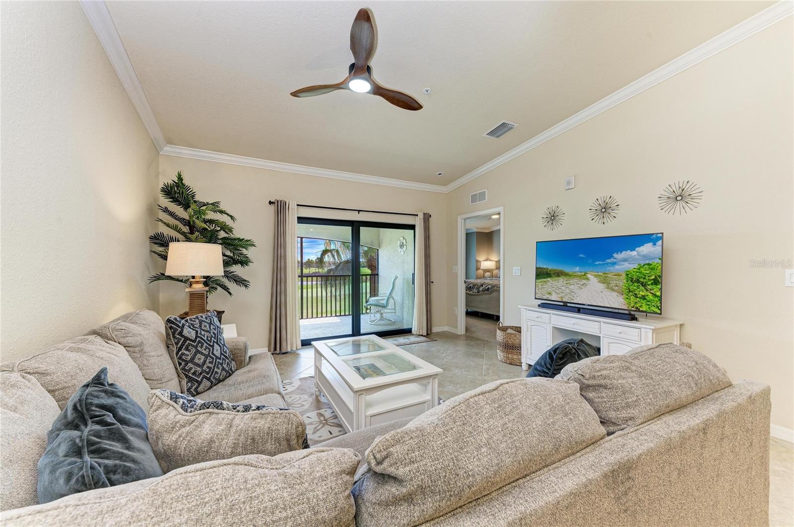 Image 6 of 83 For 5558 Palmer Circle 205