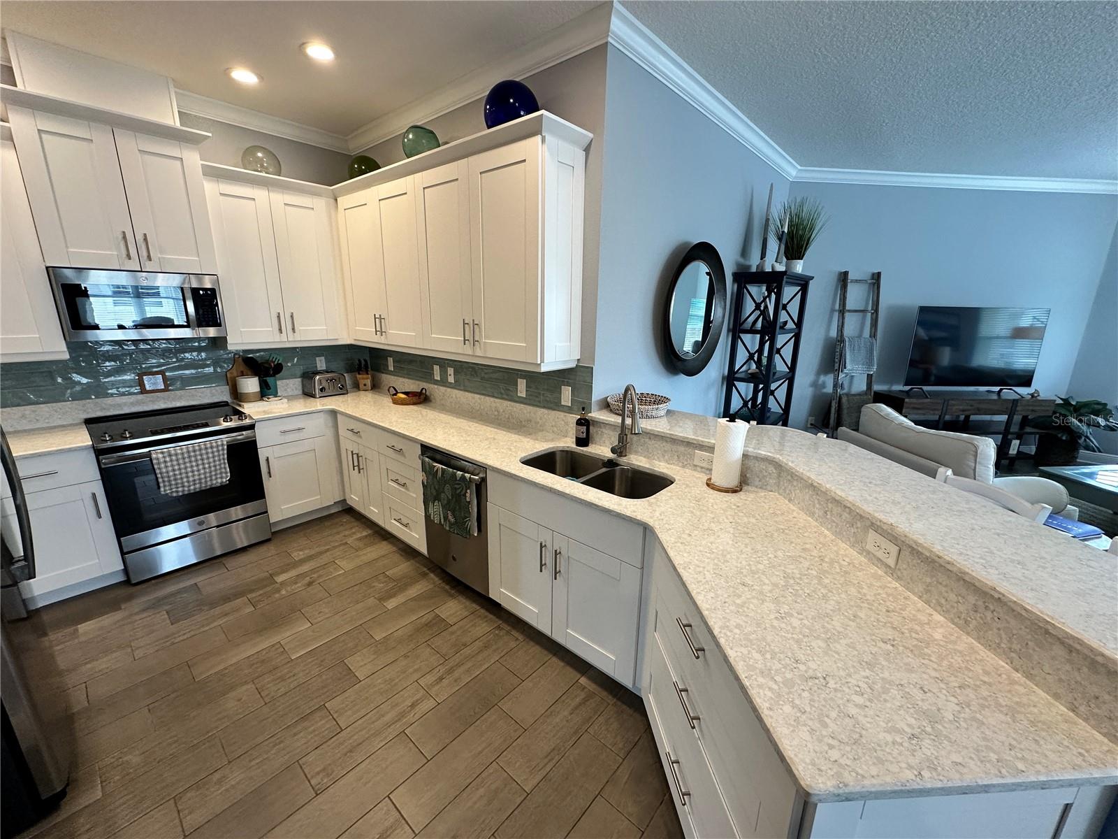 Image 3 of 42 For 7730 34th Ave W 303