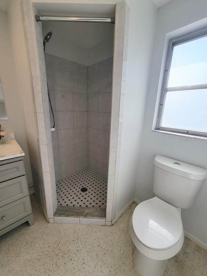 Image 28 of 58 For 401 Sunnyside Drive