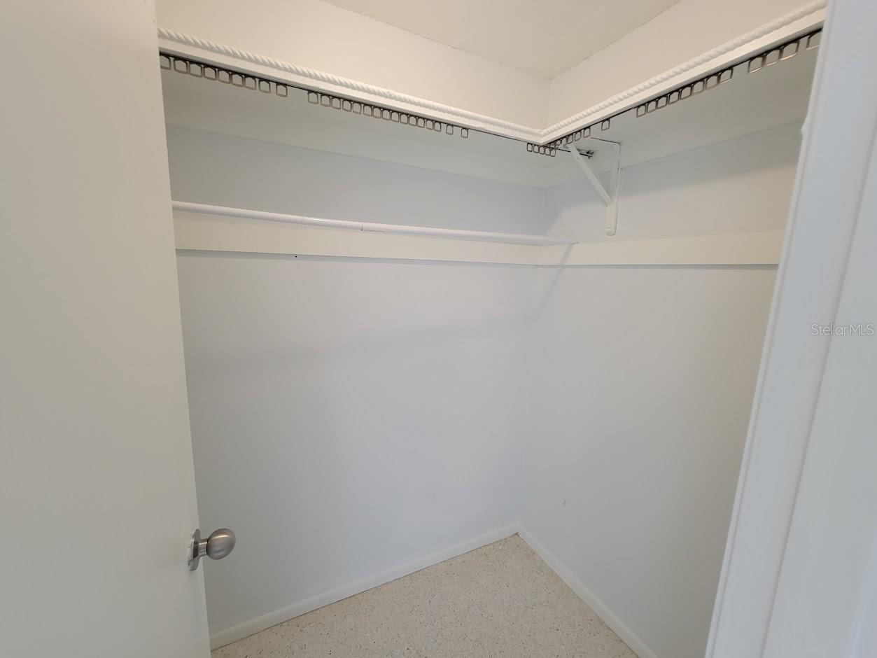 Image 31 of 58 For 401 Sunnyside Drive