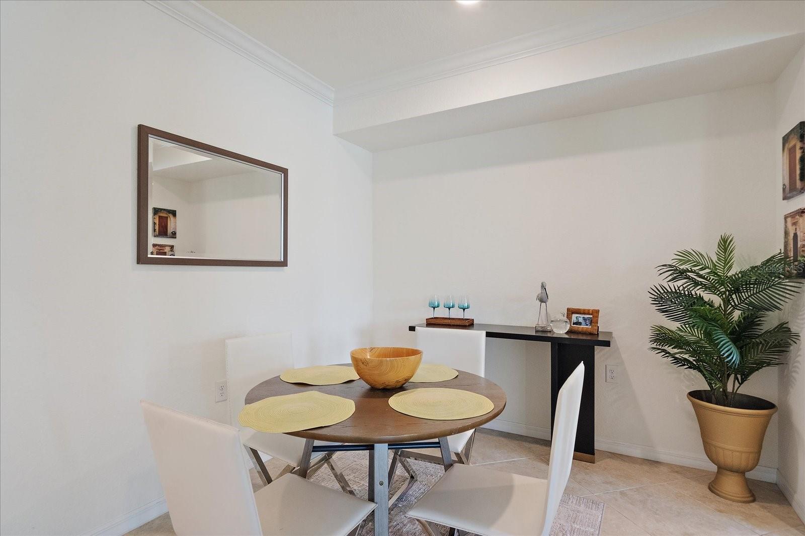 Image 11 of 52 For 16814 Vardon Terrace 106