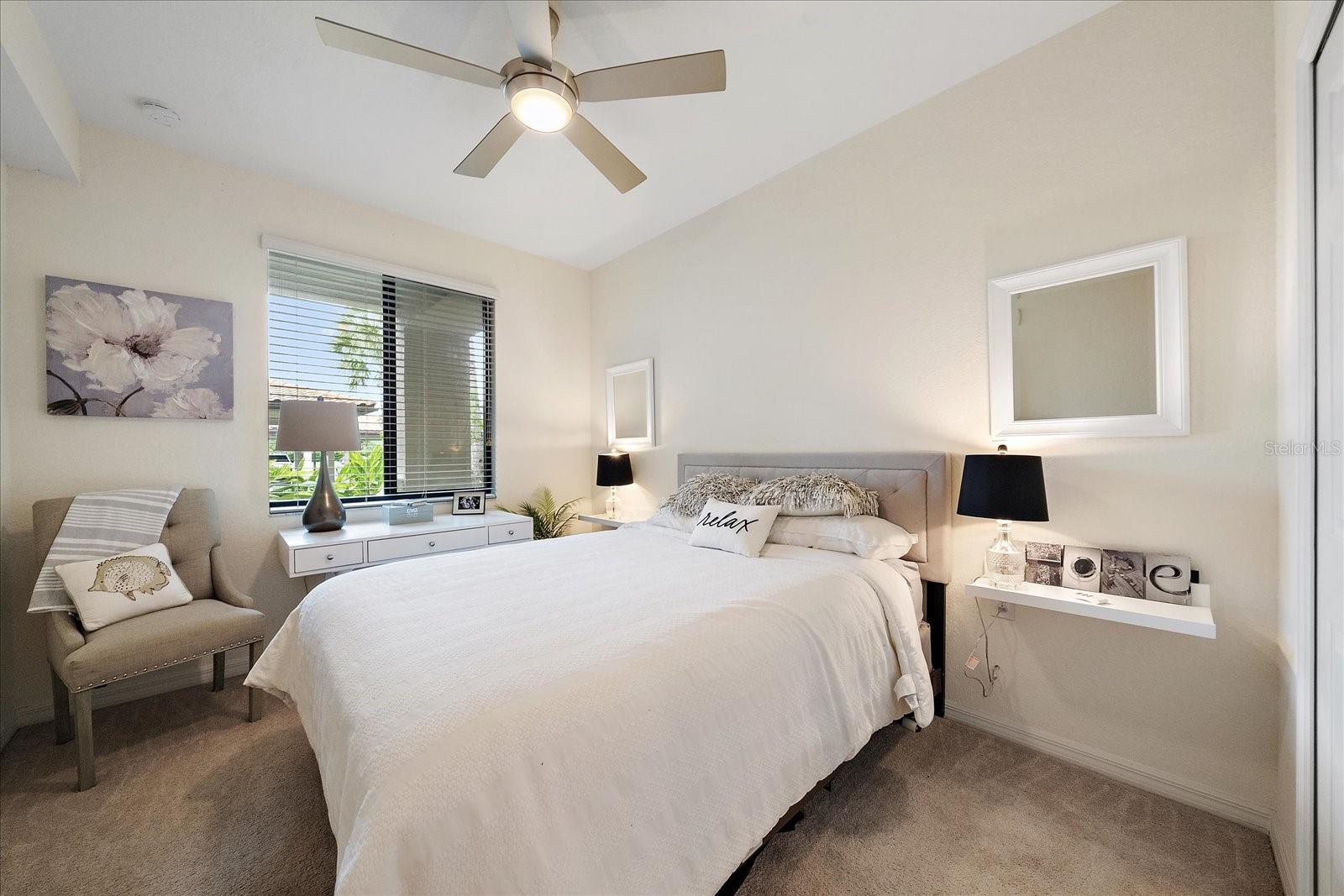 Image 21 of 52 For 16814 Vardon Terrace 106