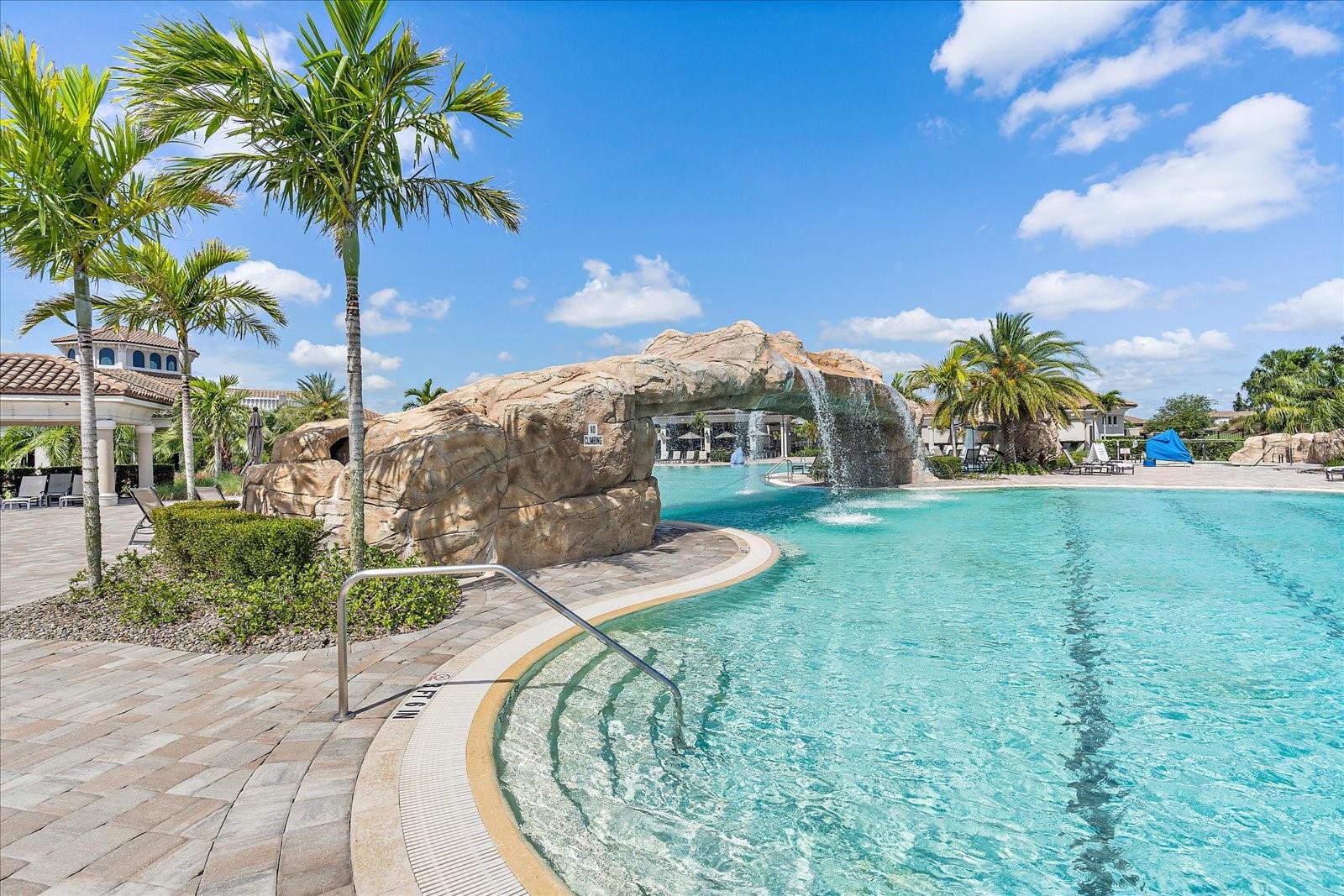 Image 35 of 52 For 16814 Vardon Terrace 106