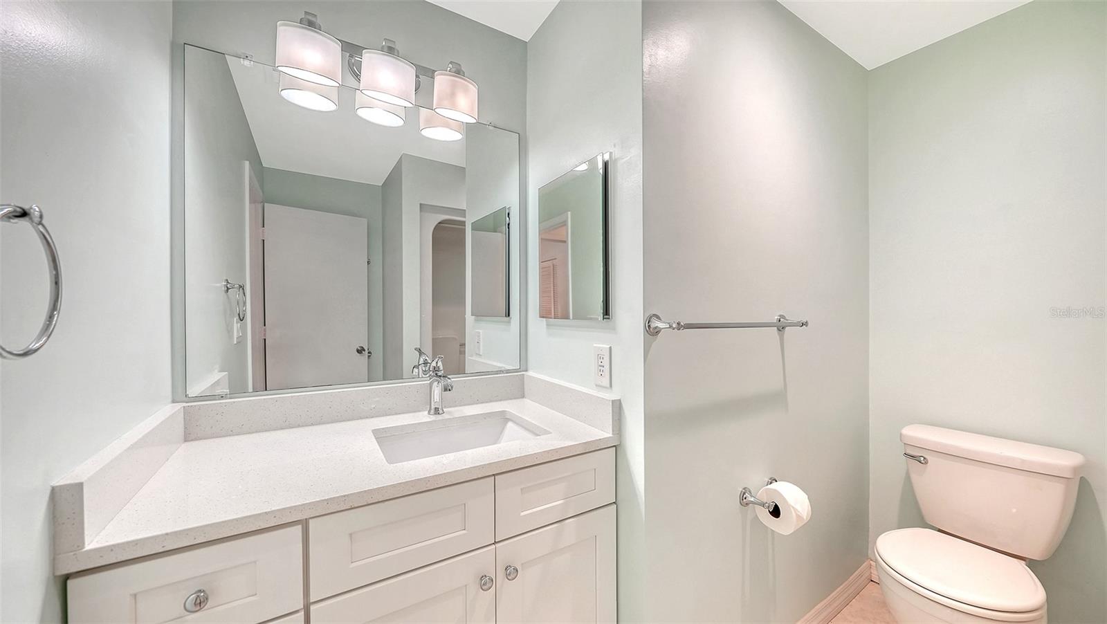 Image 16 of 37 For 4458 Narraganset Trail 93a