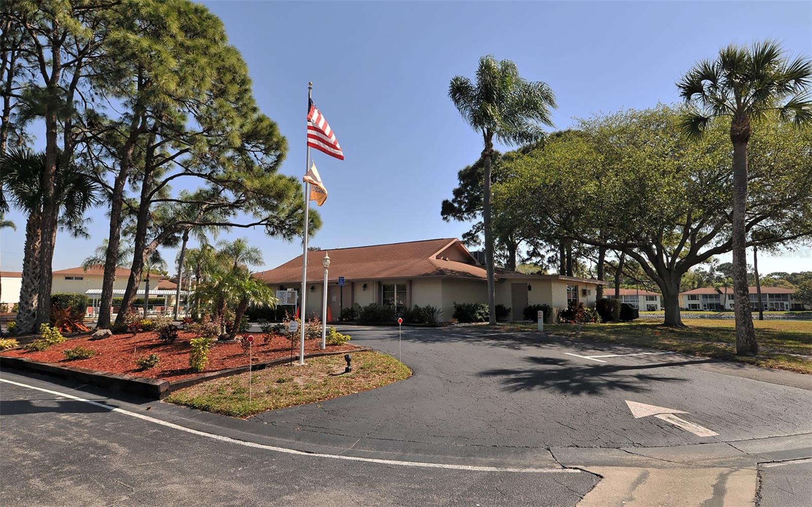 Image 34 of 37 For 4458 Narraganset Trail 93a