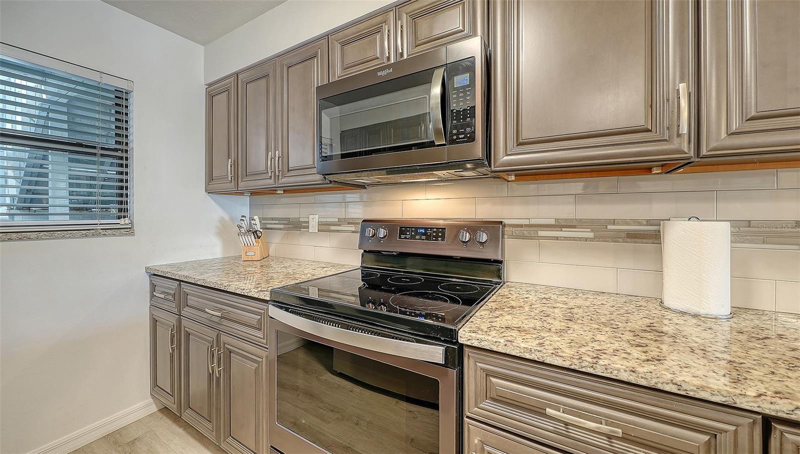 Image 18 of 41 For 1249 Dockside Place 110