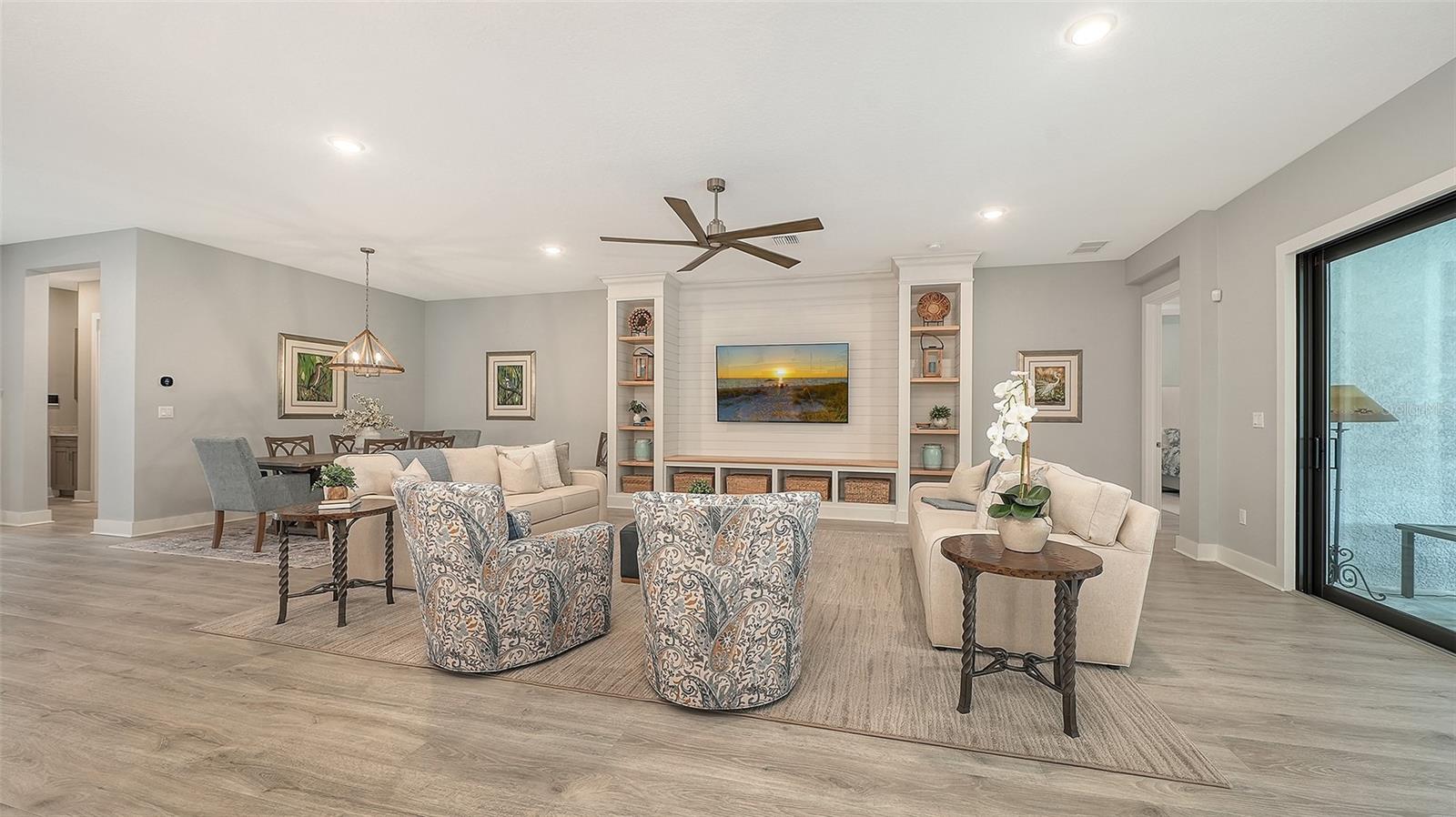 Image 11 of 76 For 5018 Surfside Circle