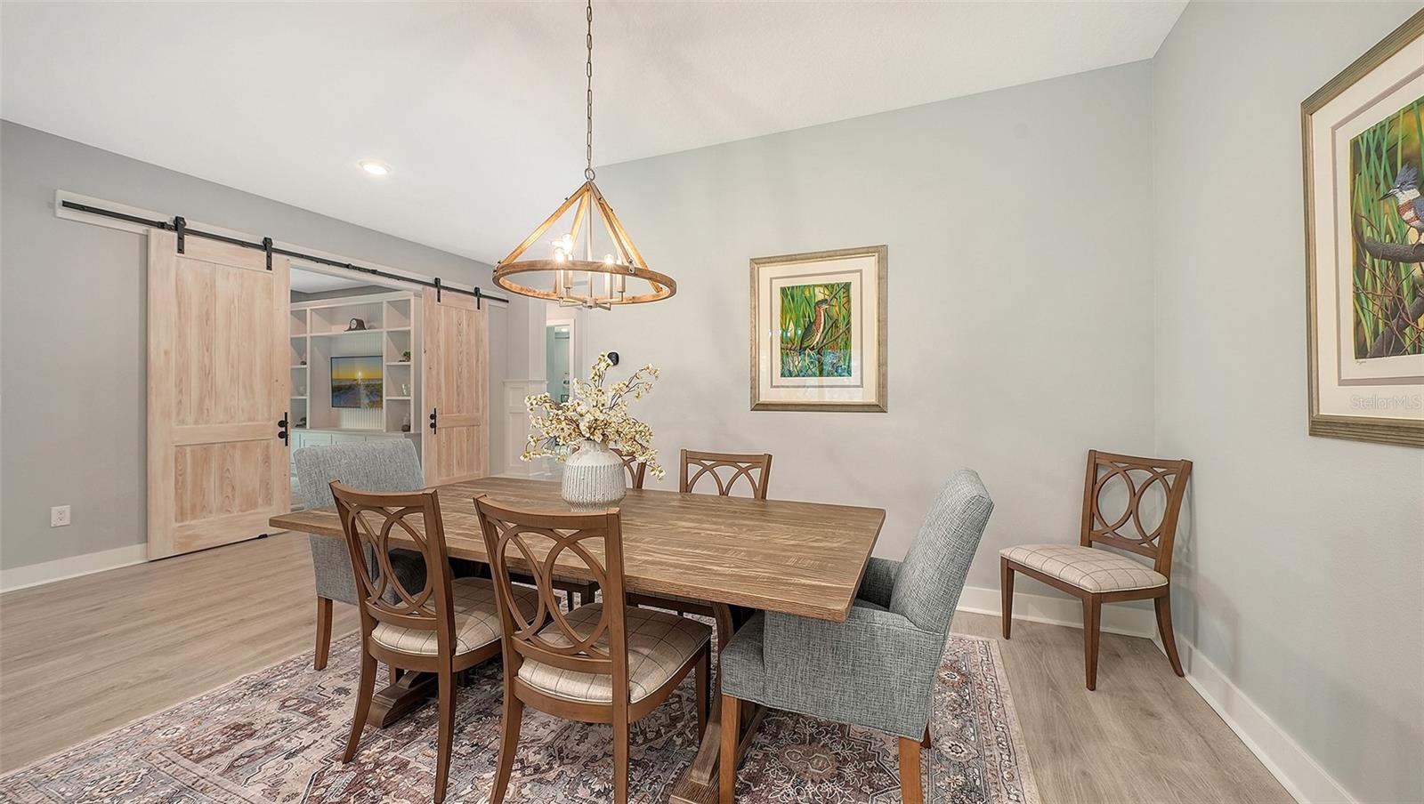 Image 21 of 76 For 5018 Surfside Circle