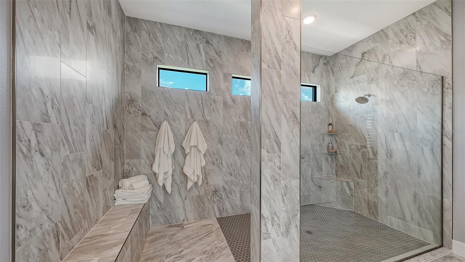 Image 29 of 76 For 5018 Surfside Circle