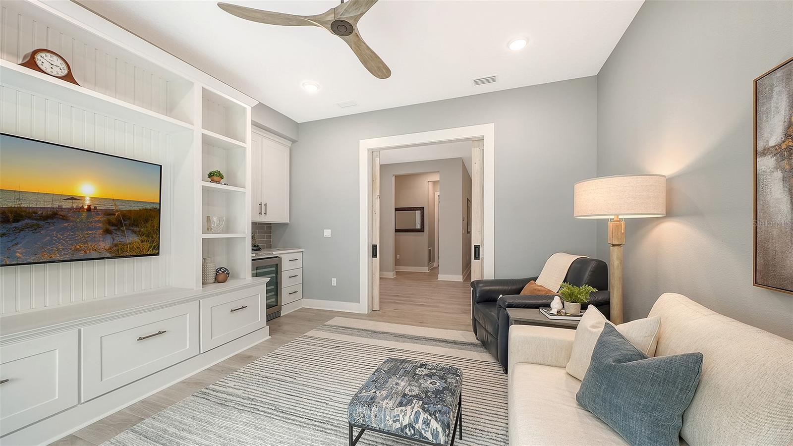 Image 32 of 76 For 5018 Surfside Circle