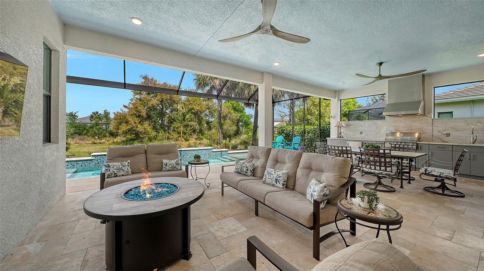 Image 4 of 76 For 5018 Surfside Circle