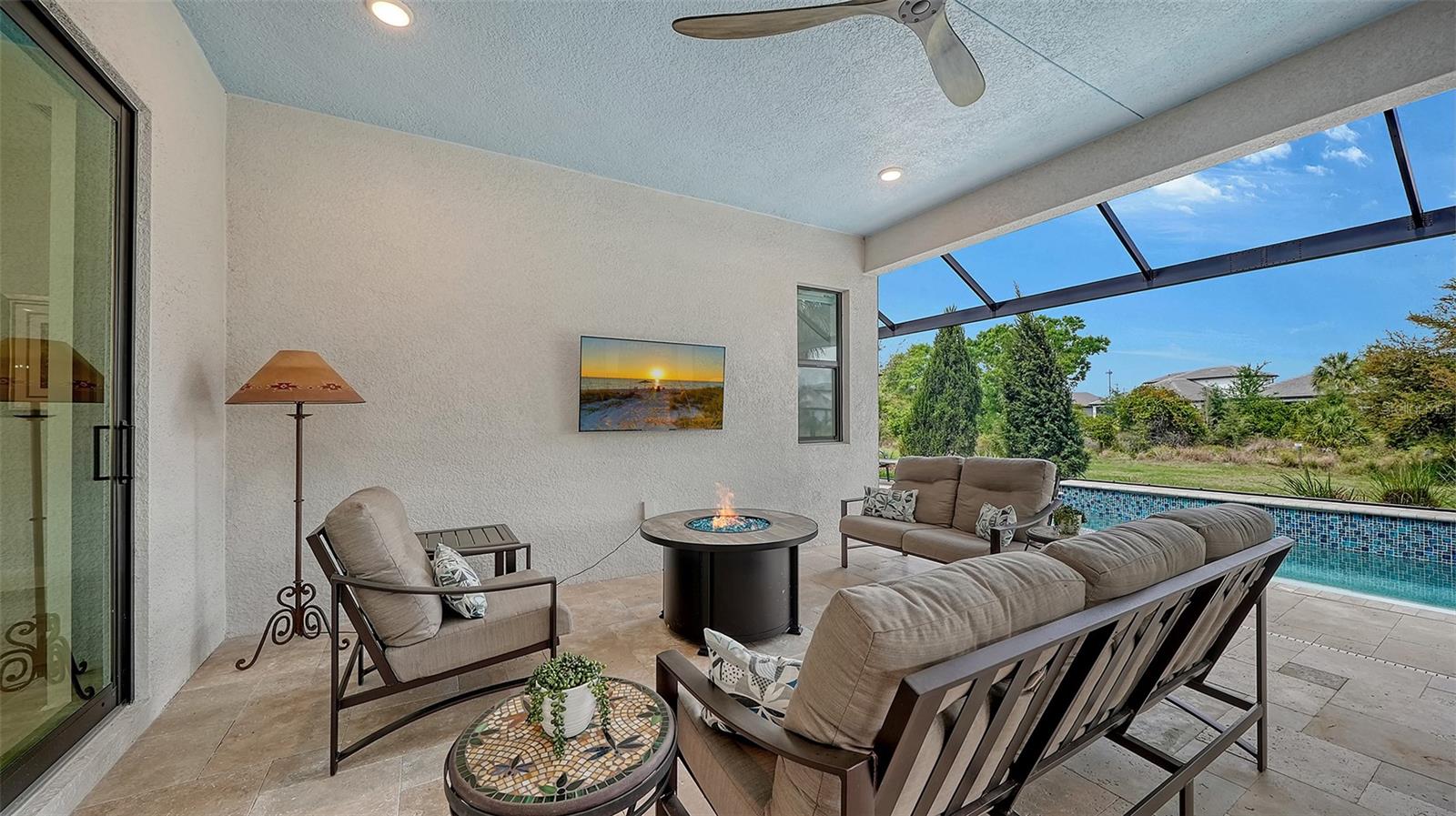 Image 41 of 76 For 5018 Surfside Circle