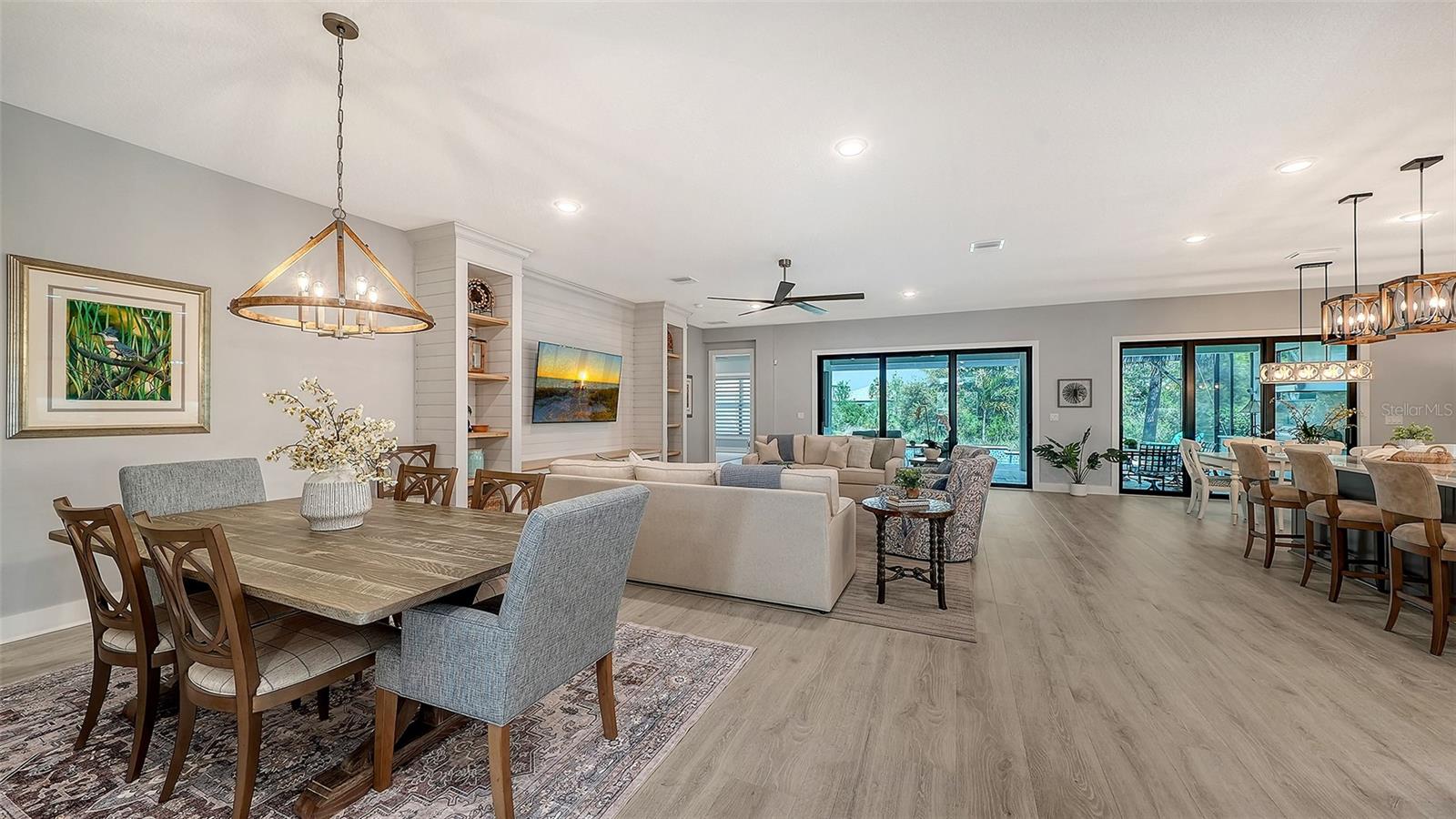 Image 5 of 76 For 5018 Surfside Circle