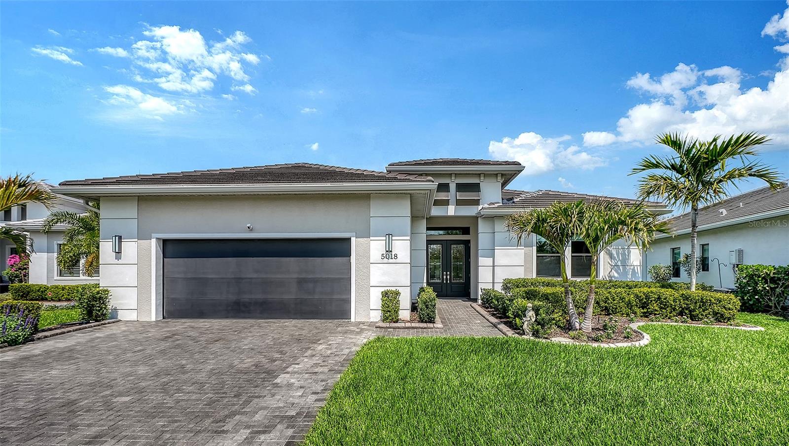 Image 54 of 76 For 5018 Surfside Circle