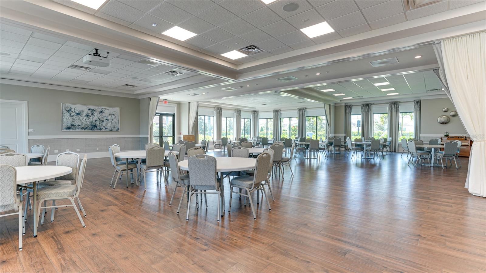 Image 62 of 76 For 5018 Surfside Circle