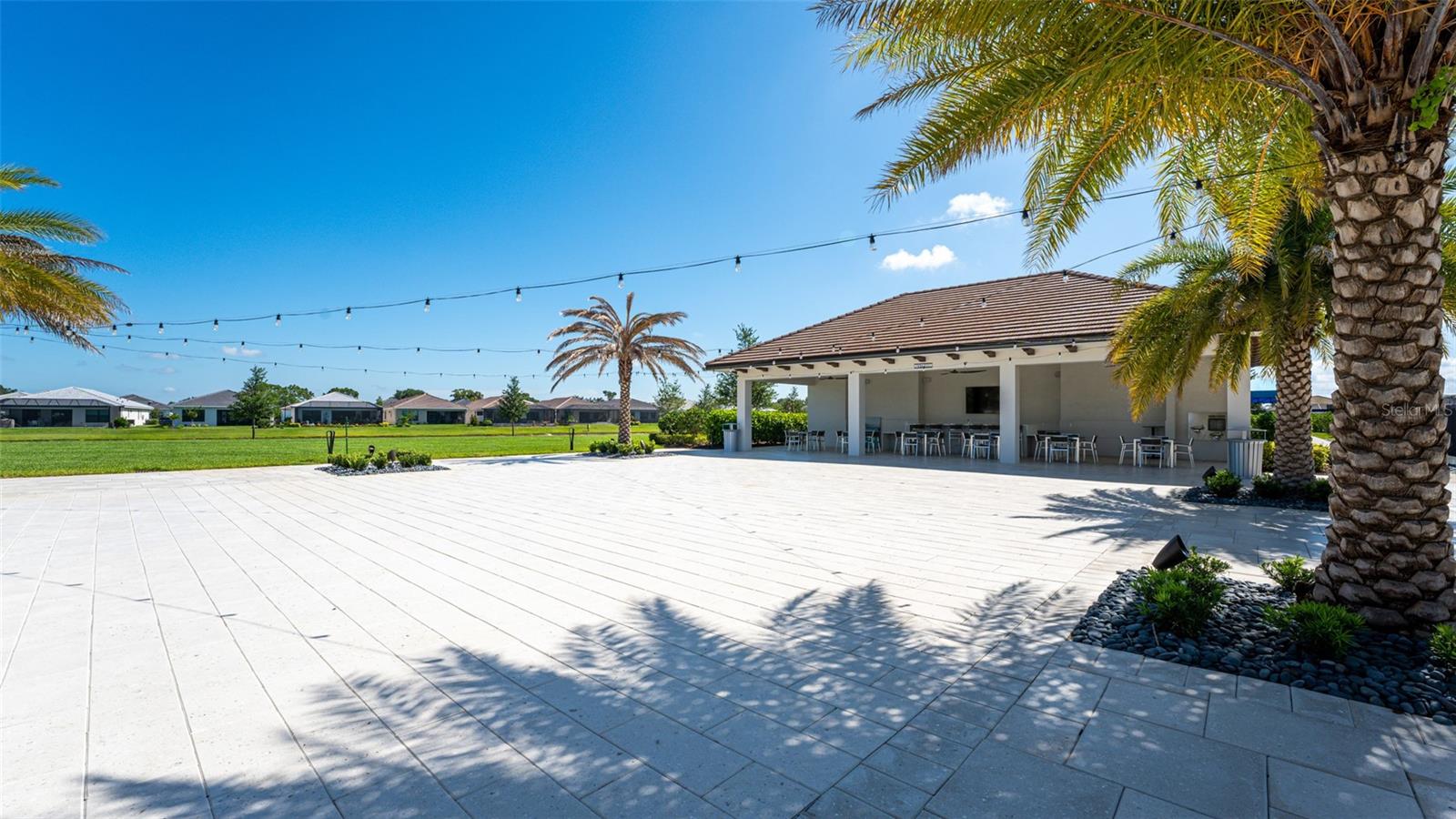 Image 69 of 76 For 5018 Surfside Circle