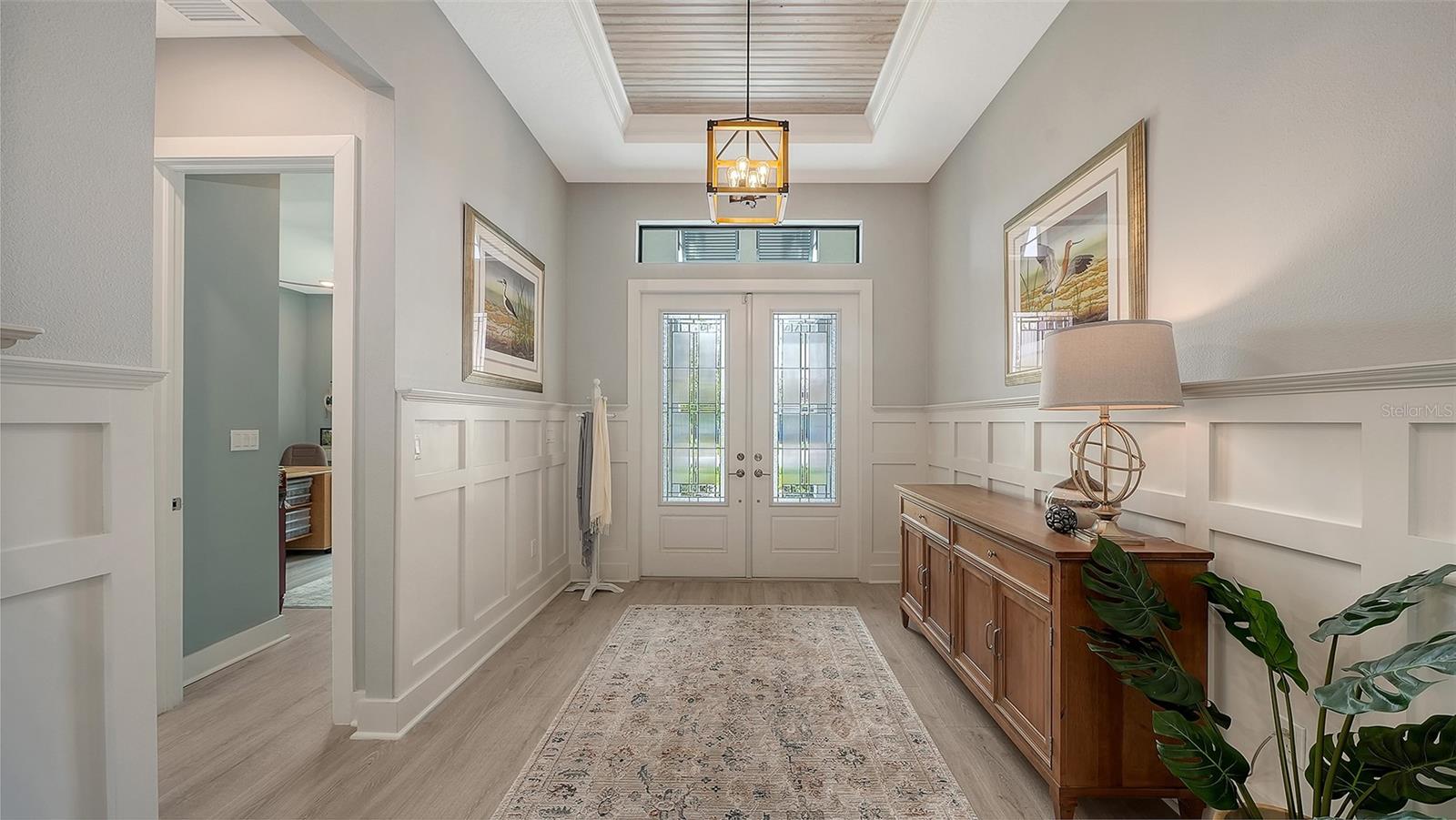 Image 7 of 76 For 5018 Surfside Circle