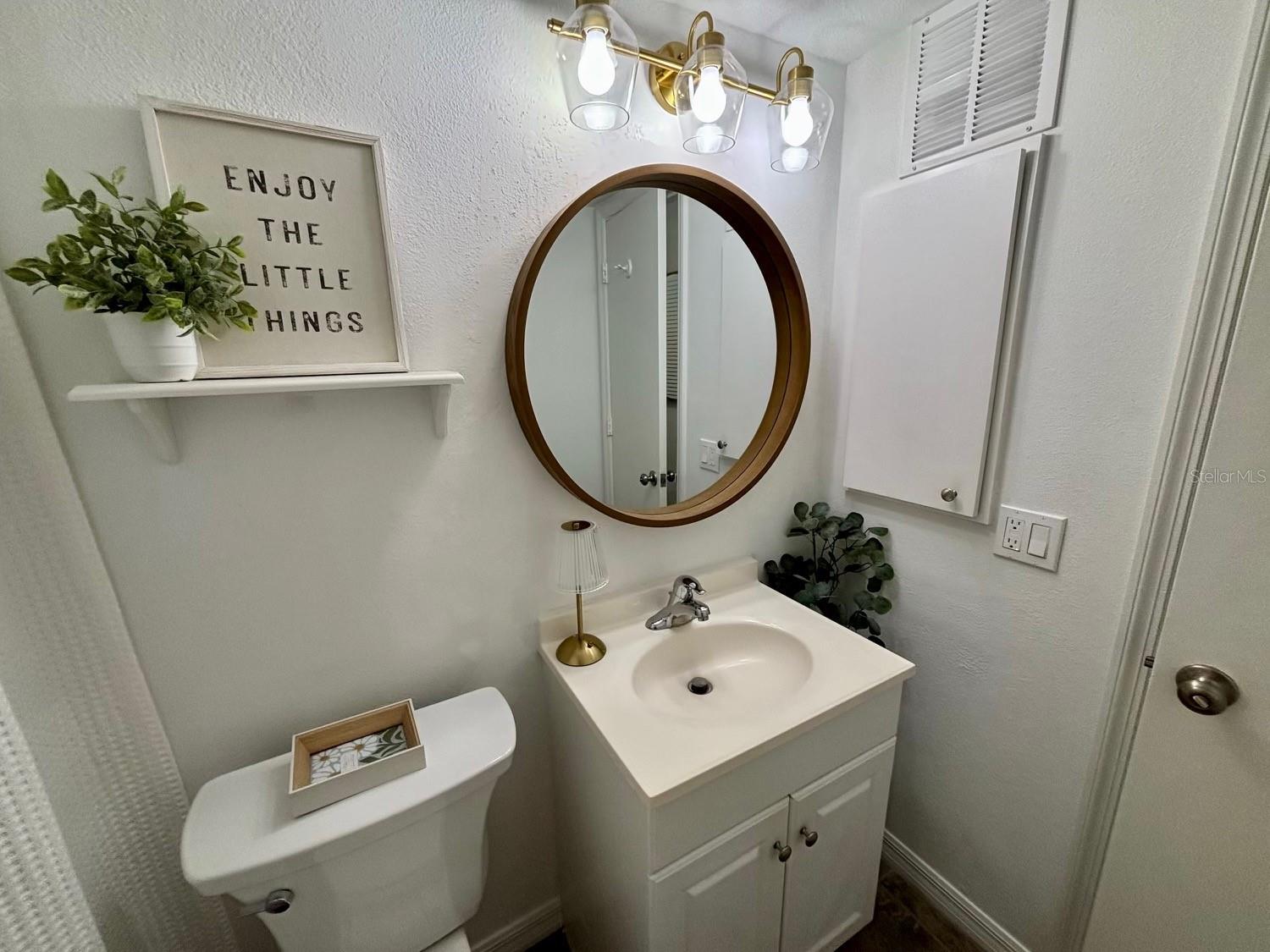 Image 6 of 6 For 3700 Osprey Avenue 112