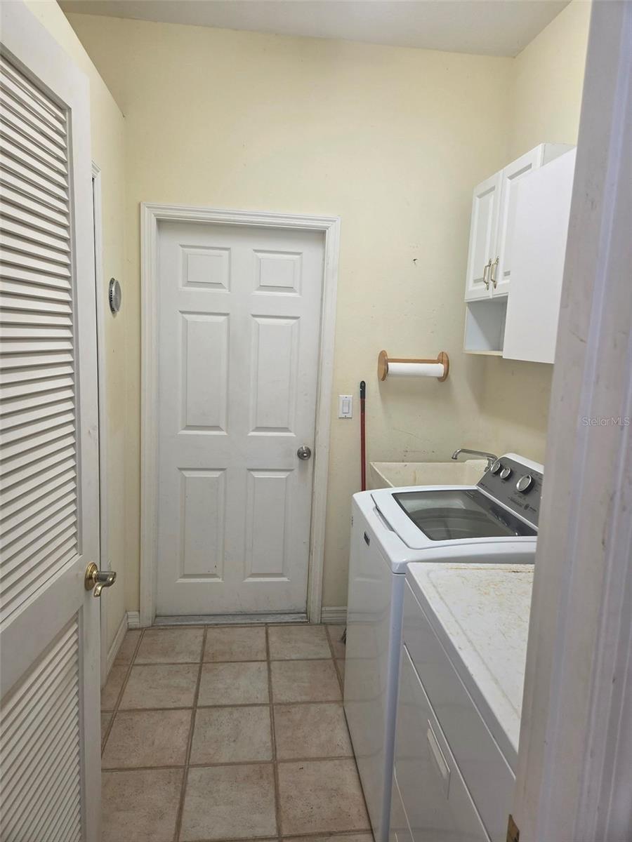 Image 18 of 21 For 5282 Far Oak Circle