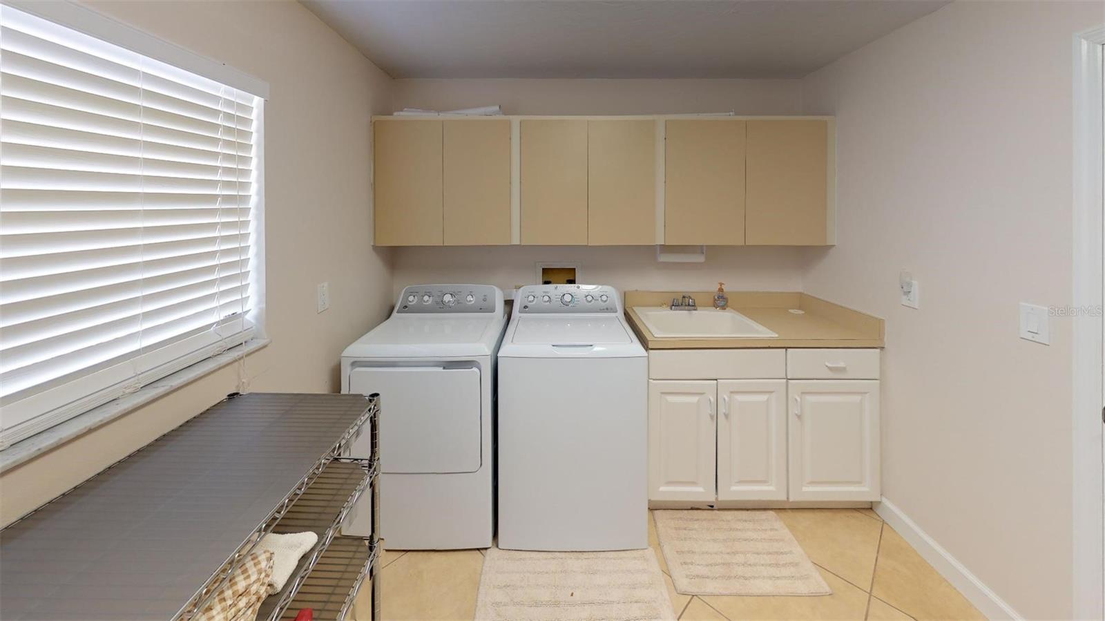 Image 29 of 31 For 4952 Rutland Gate