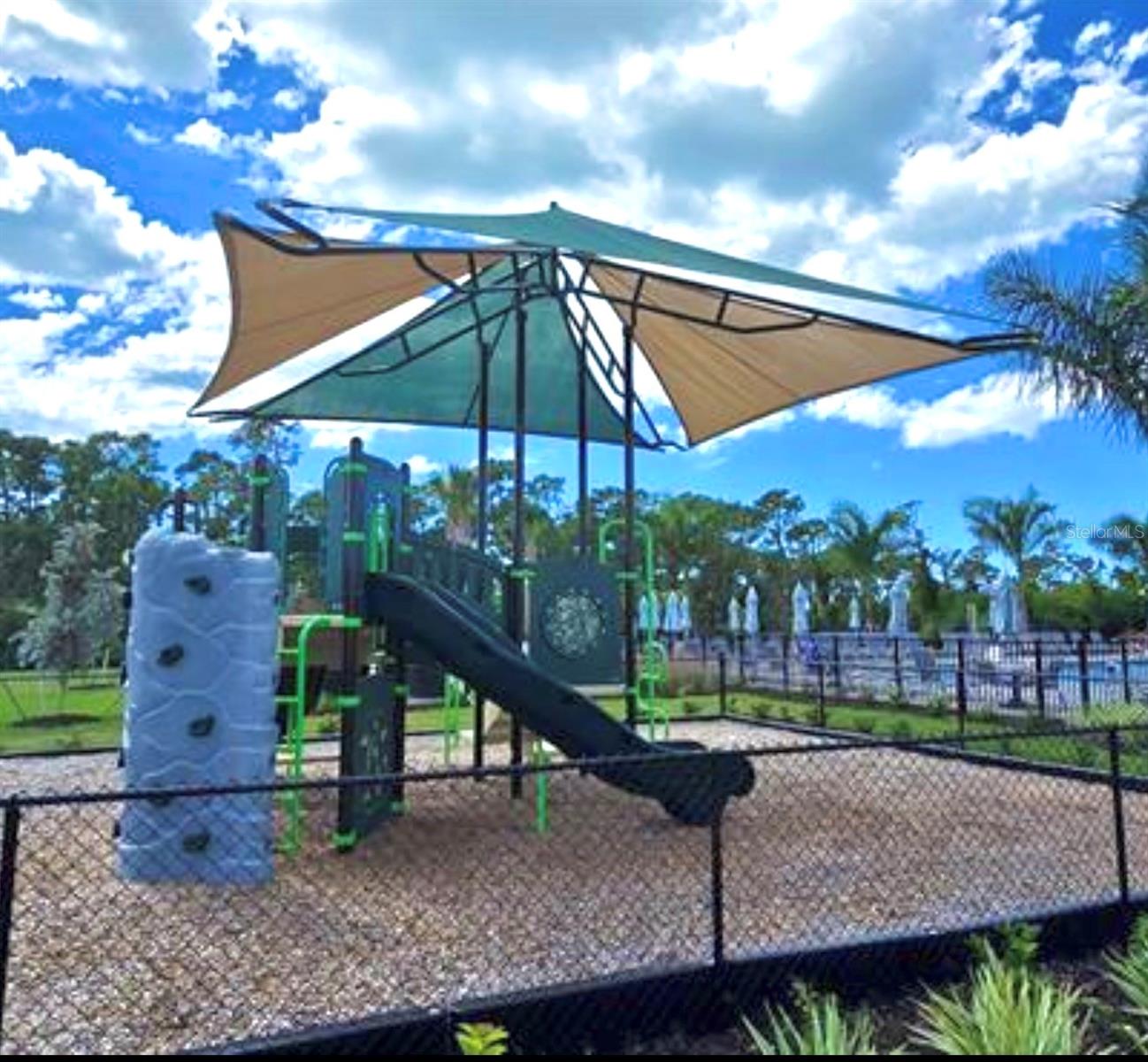 Image 17 of 23 For 8117 Saint Kitts Circle