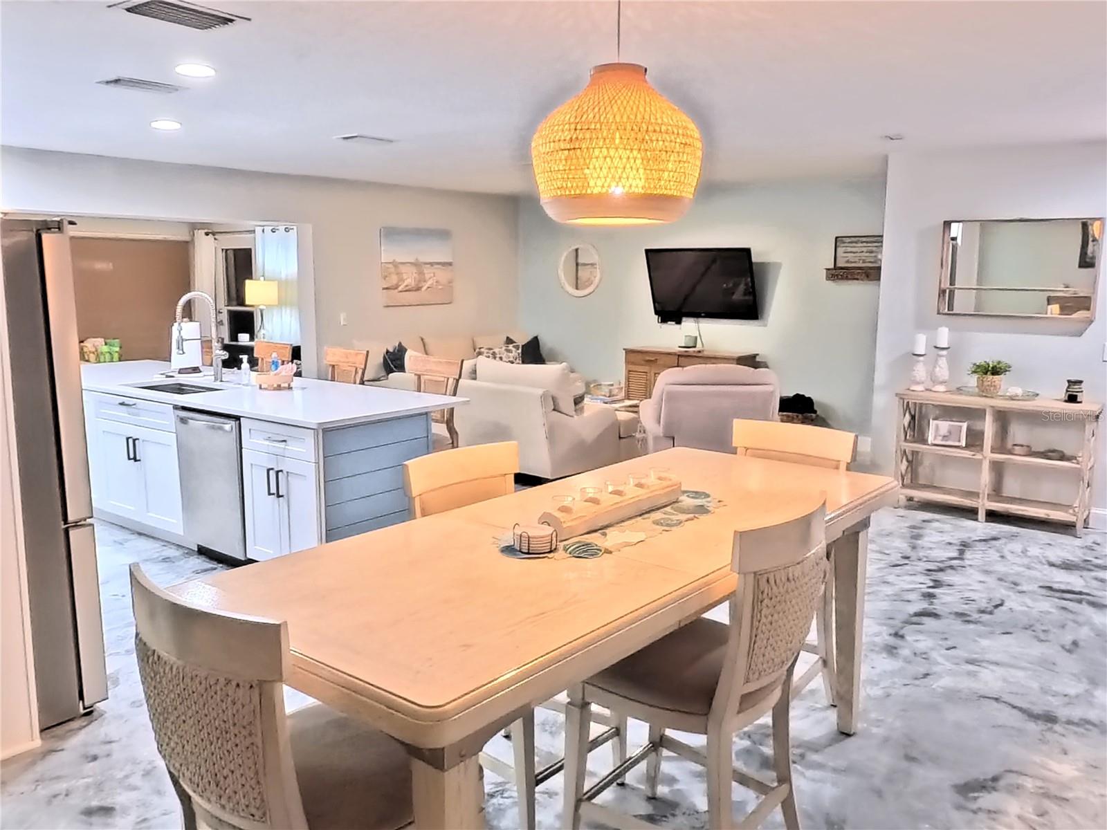 Image 13 of 24 For 6107 9th Avenue W