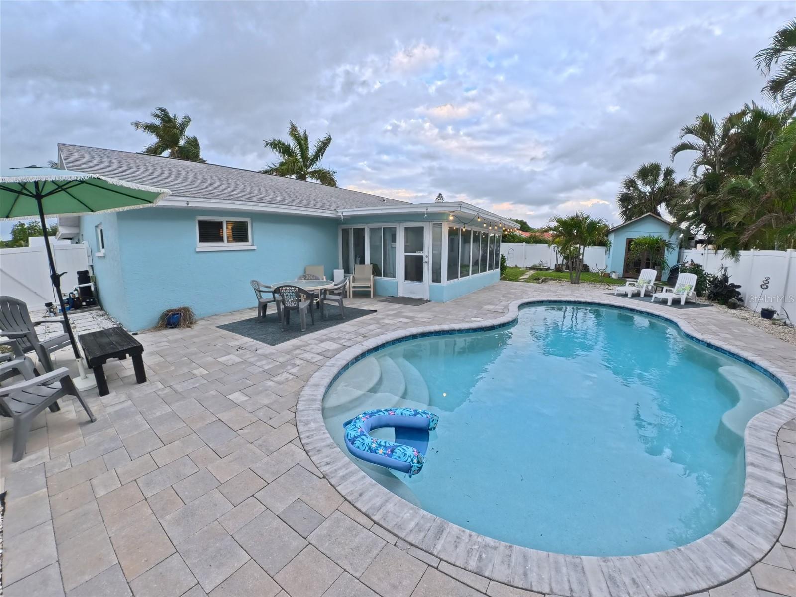 Image 23 of 24 For 6107 9th Avenue W