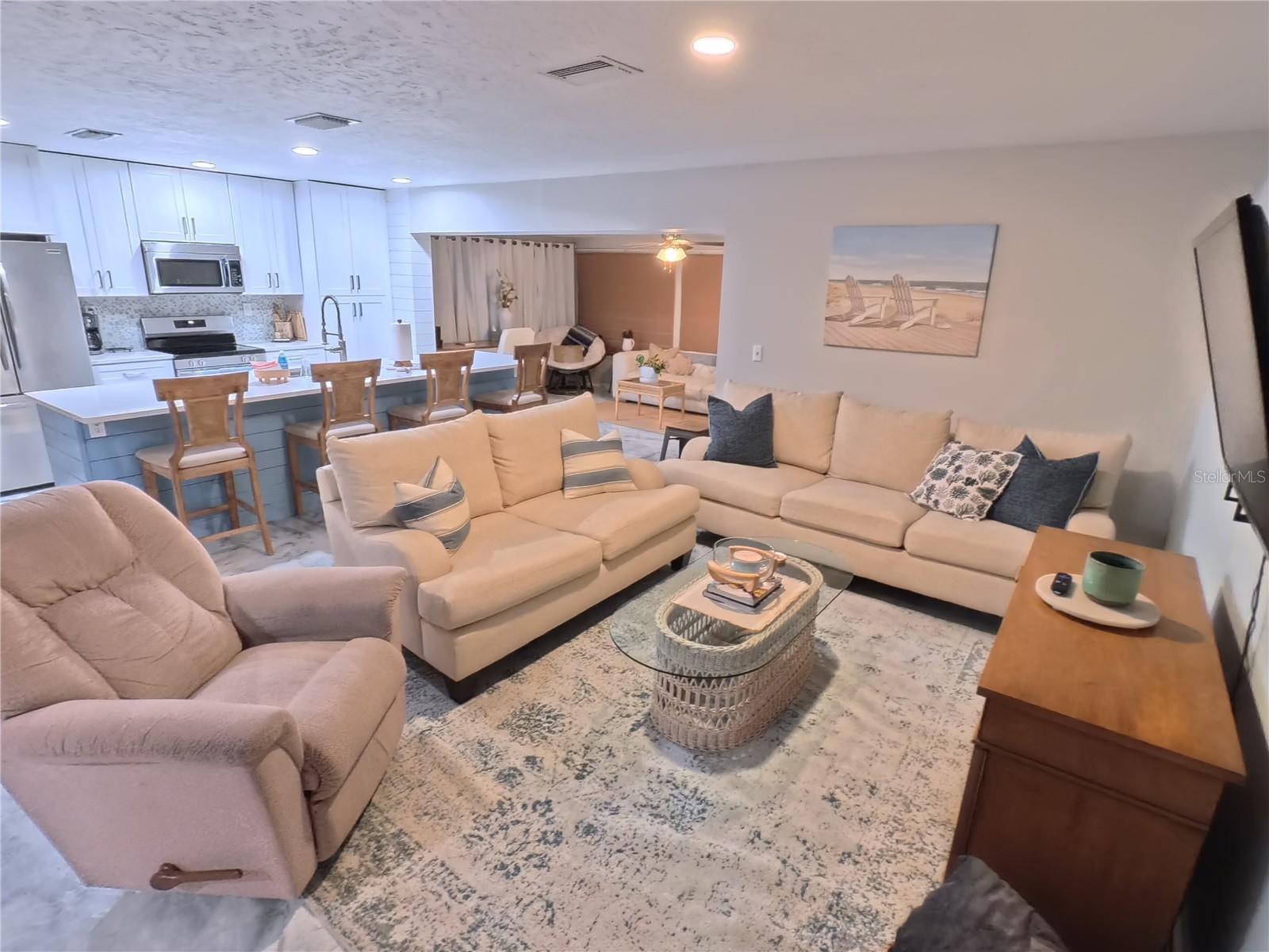 Image 7 of 24 For 6107 9th Avenue W