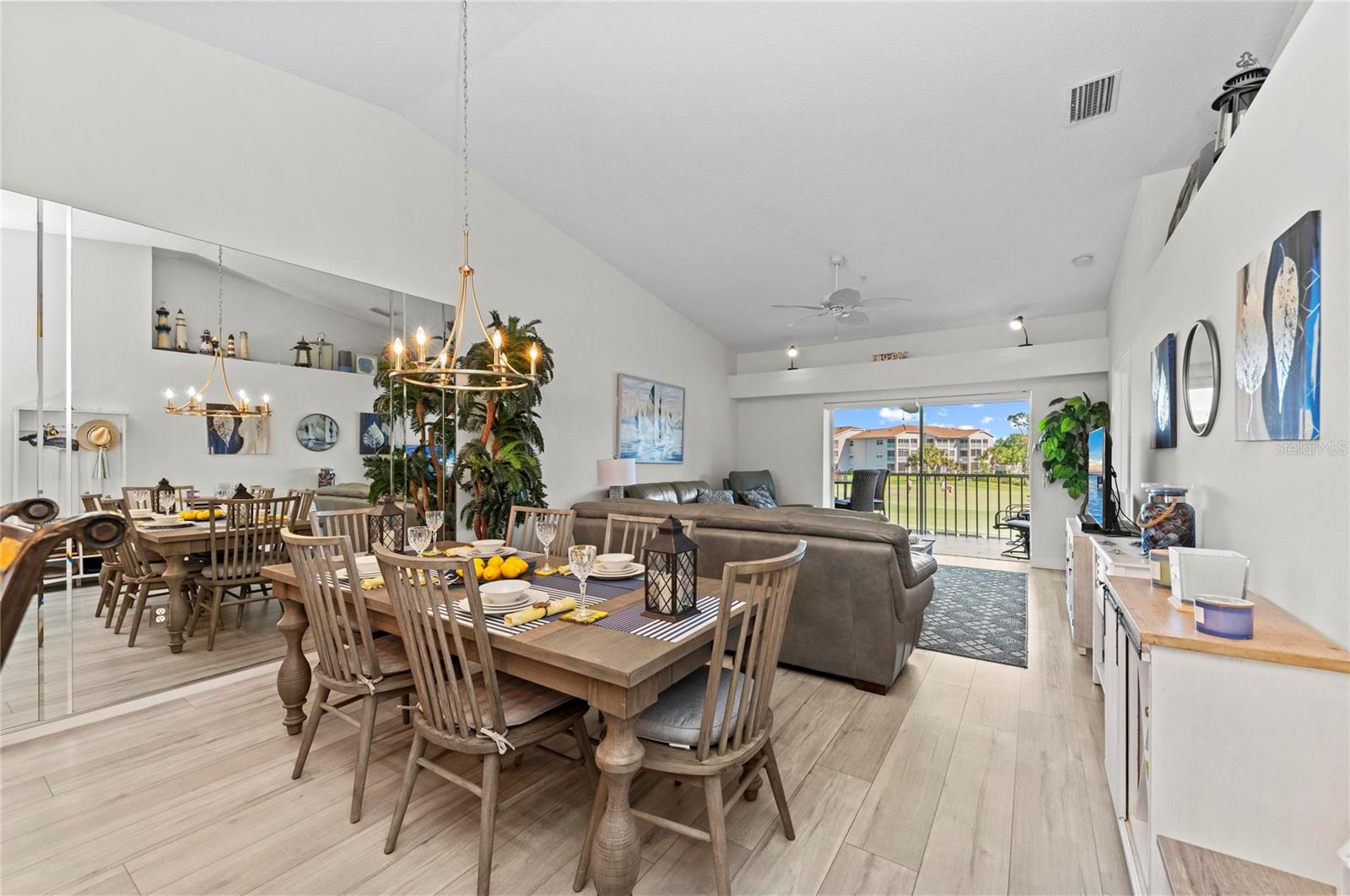 Image 15 of 50 For 4639 Chapel Hill Drive 2925