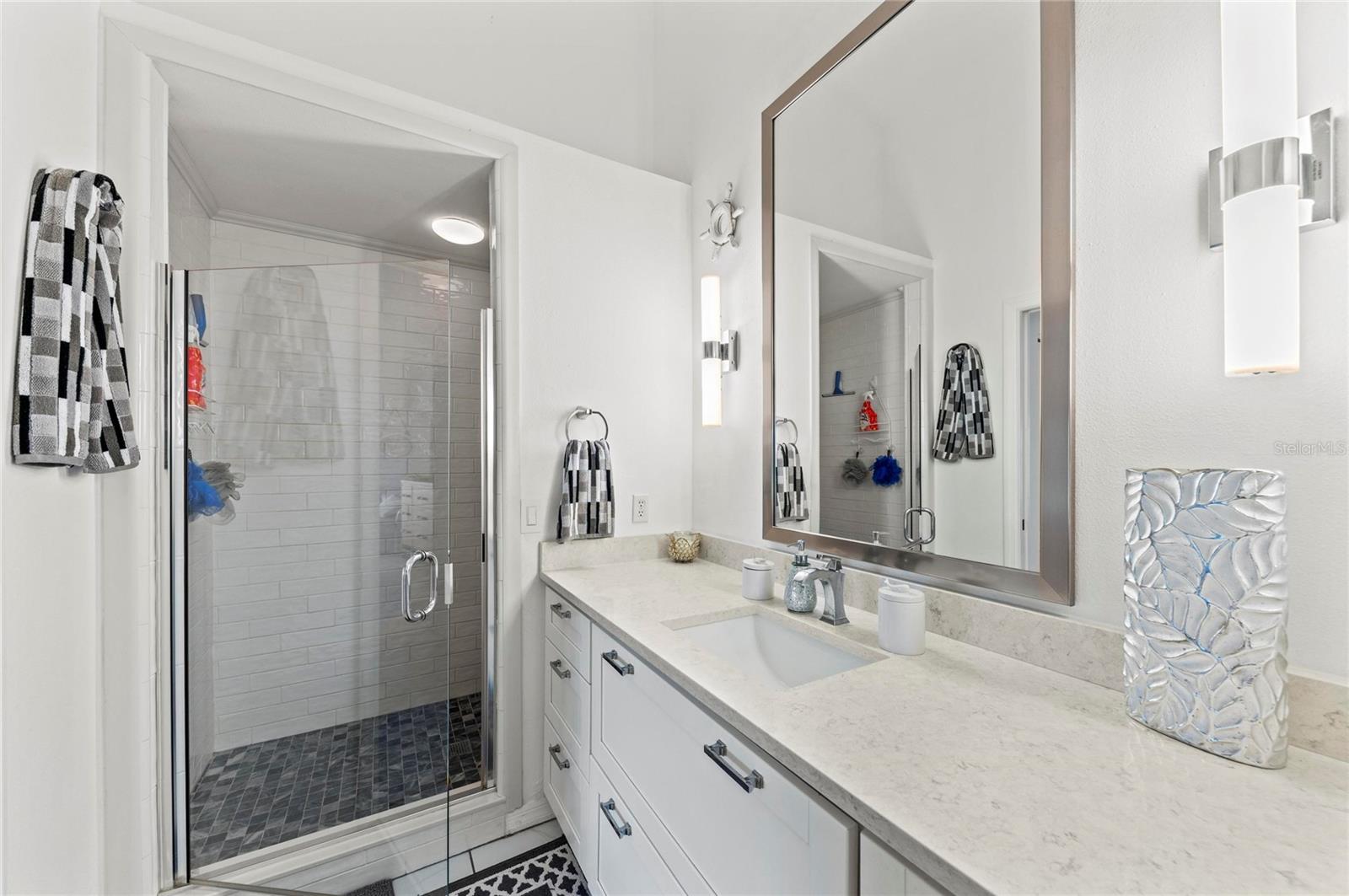 Image 30 of 50 For 4639 Chapel Hill Drive 2925