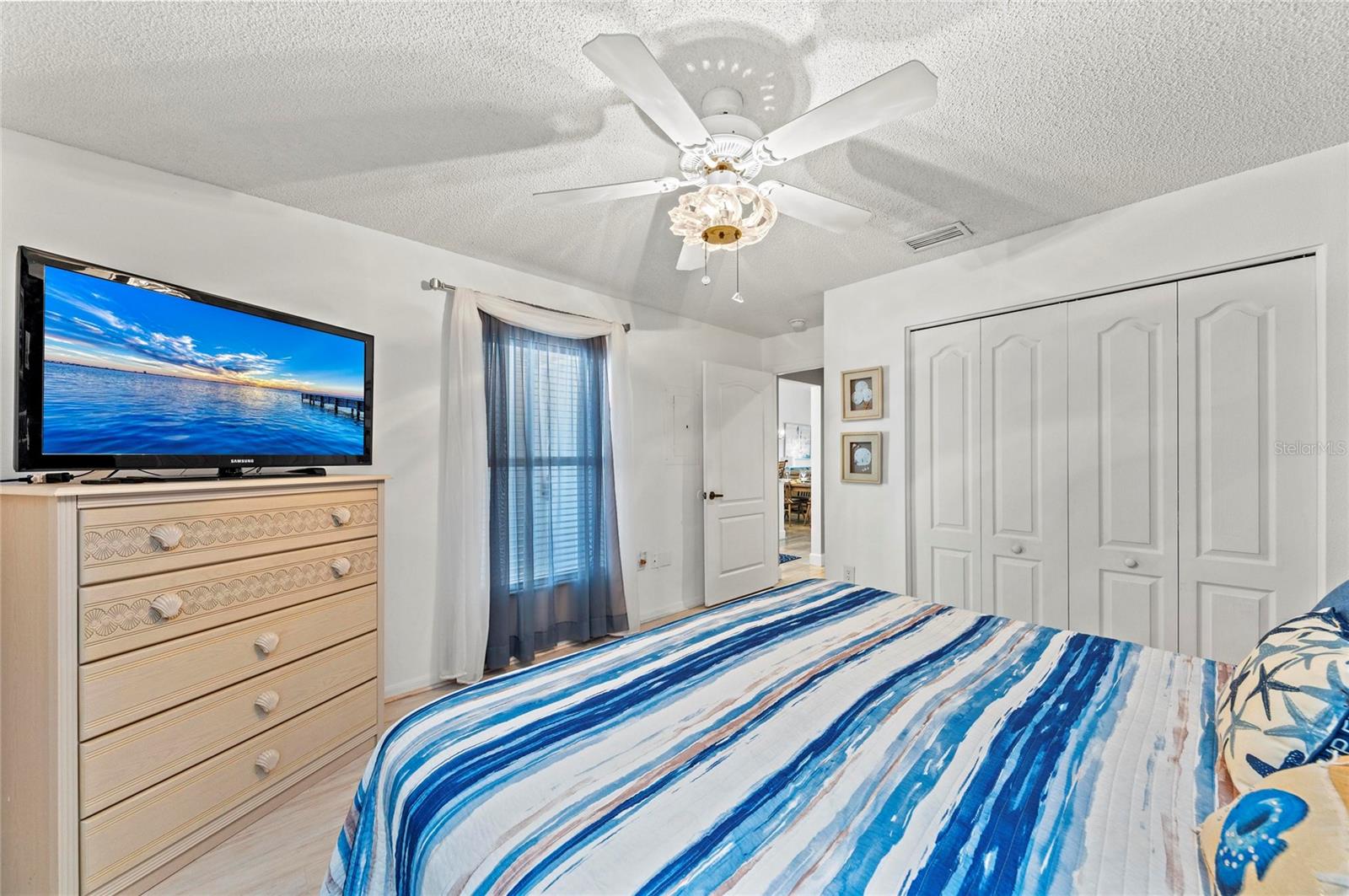 Image 32 of 50 For 4639 Chapel Hill Drive 2925